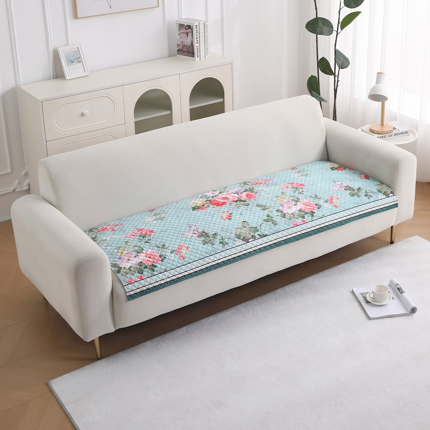 LiefNest Holland Velvet Sofa Cover Mat with Foam Filling - Fresh Floral Pastel Blue