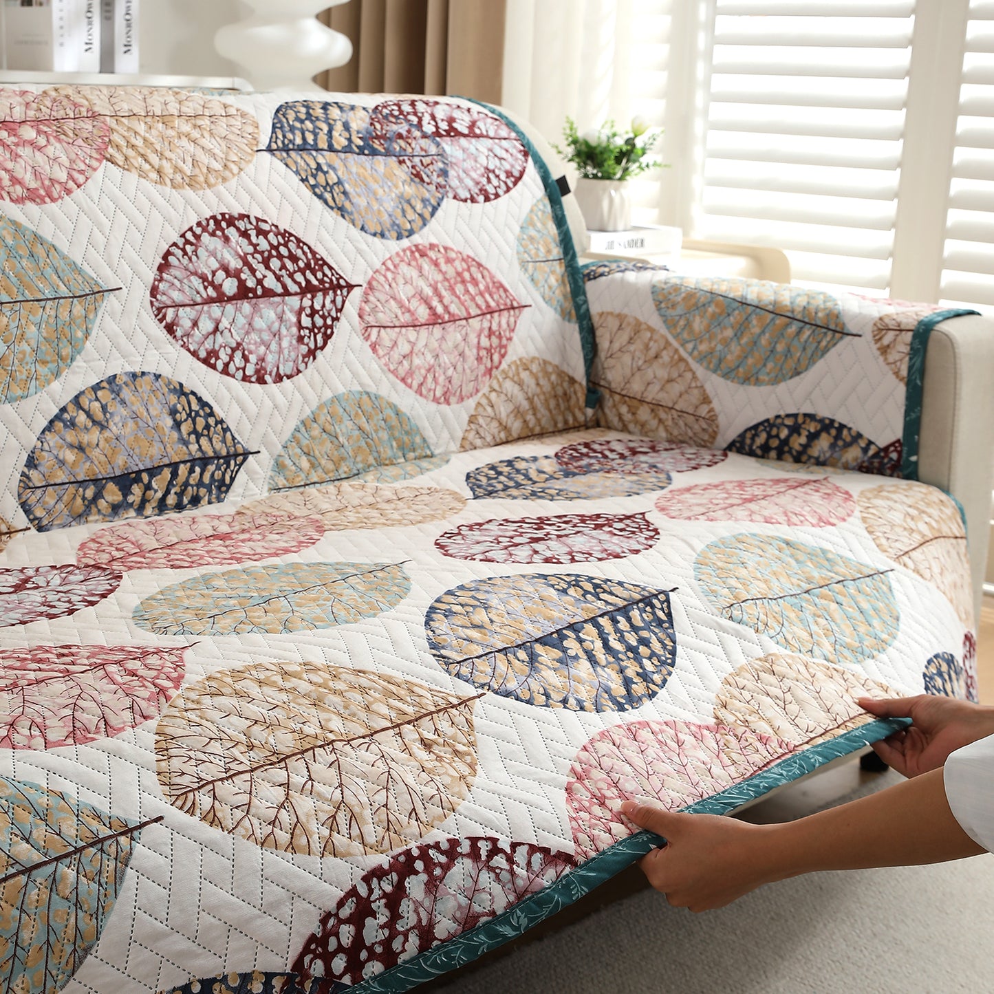 Multicolor Linden Leaf Printed quilted non slip sofa cover