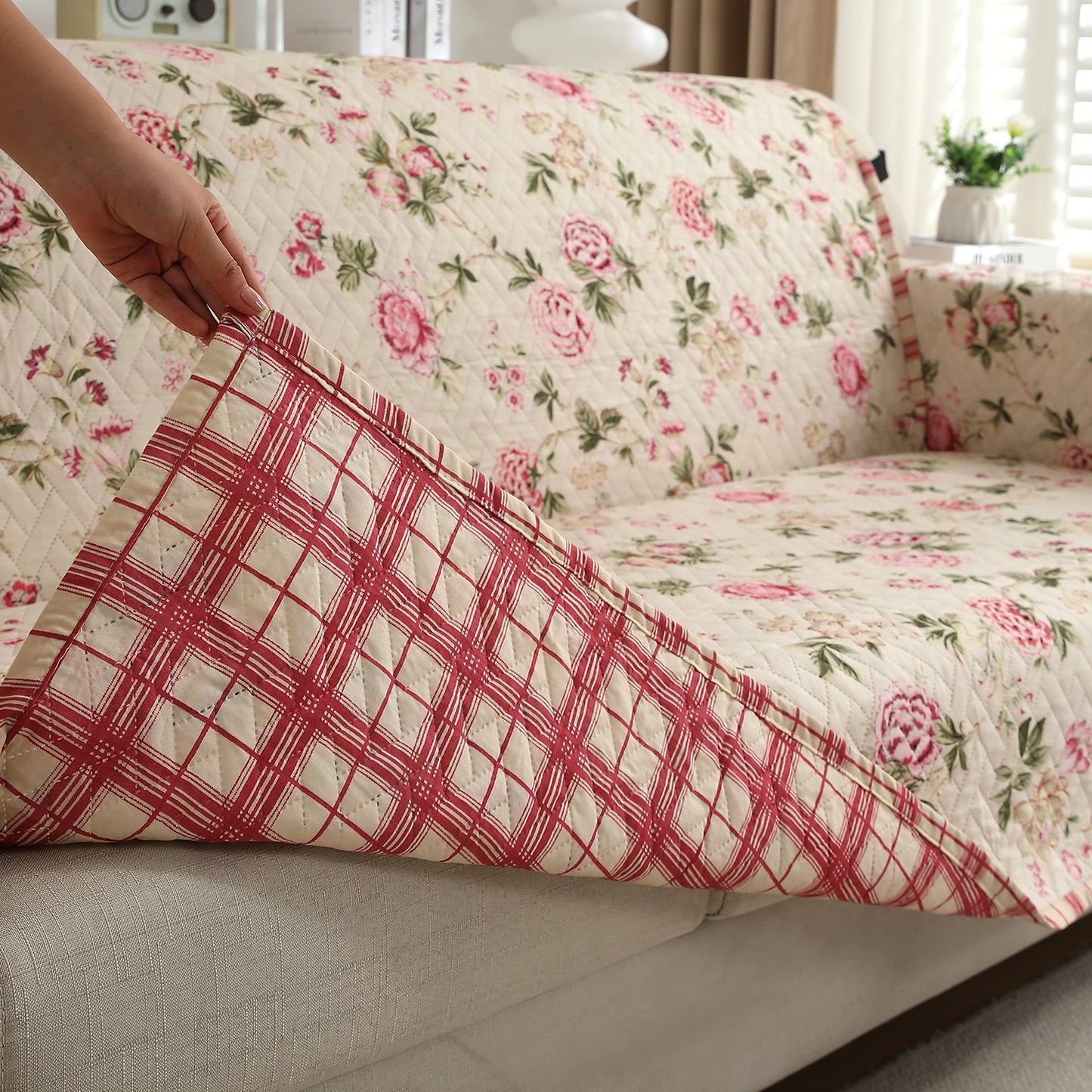 Premium quilted sofa mat