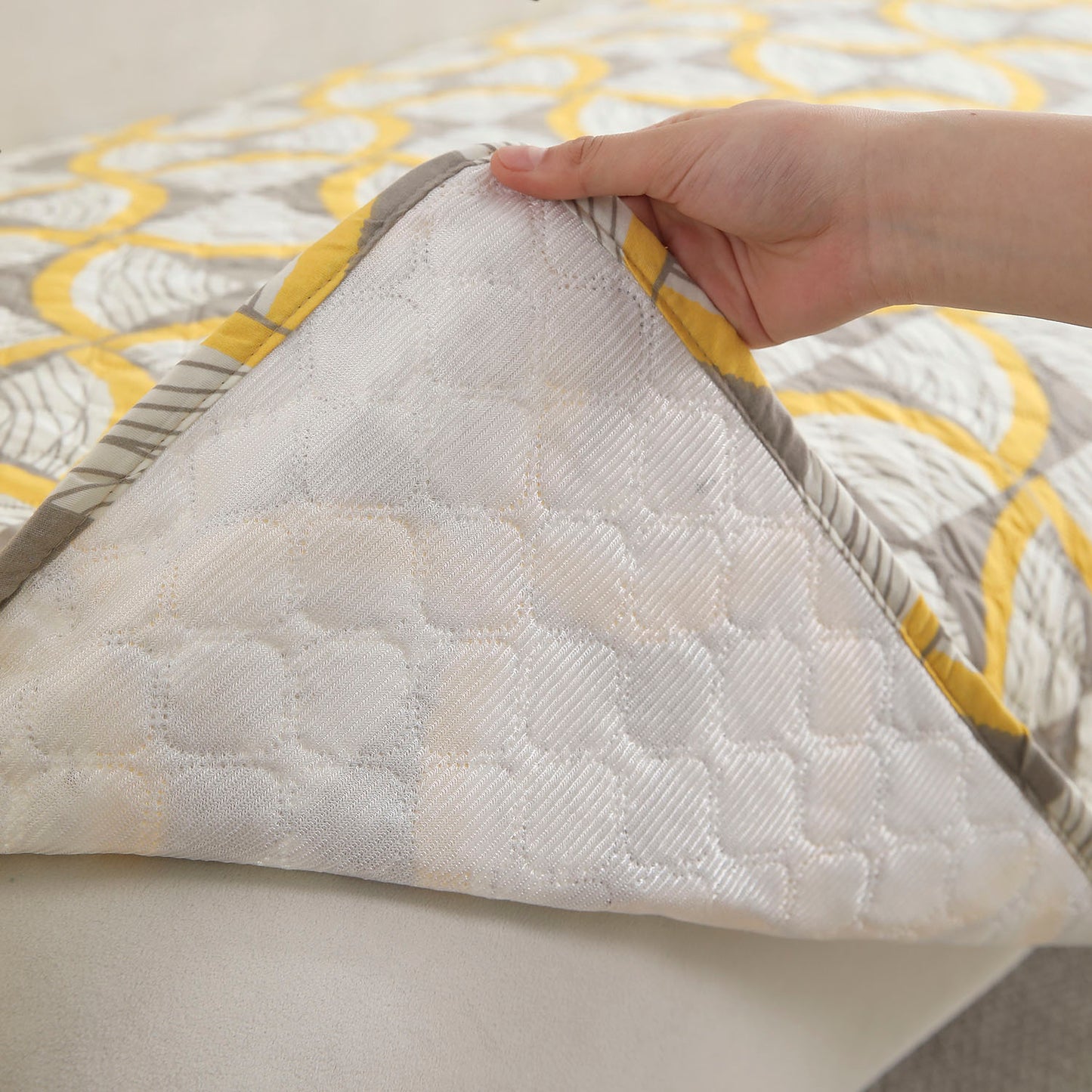 Quilted Sofa Seat Mat Covers for 1/2/3 Seater Sofa, Windmill Cyber Yellow