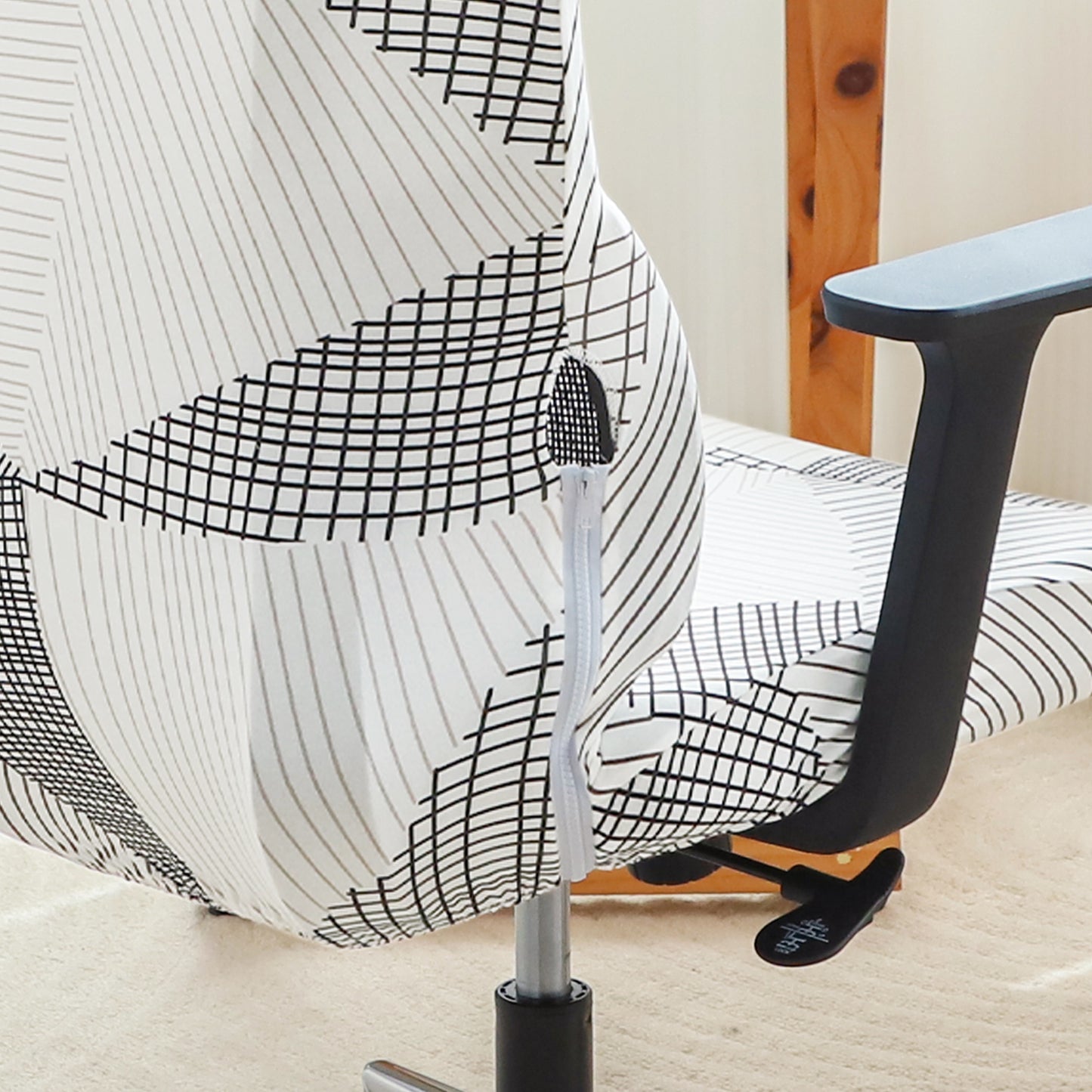 Printed Office Chair Cover with Headrest (High-Back) – 140 GSM Stretch Fabric – Washable, Anti-Slip Fit for Ergonomic Mesh Office Chairs, Snow White Black Geometry
