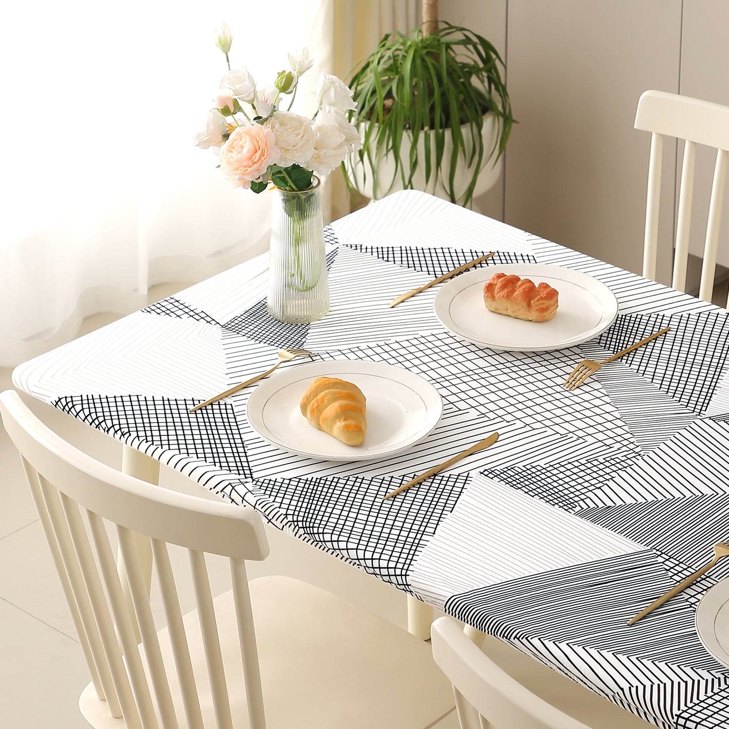 Printed Stretch Fit Water-Repellent & Anti-Slip Table Cloth Cover for 4 Seater / 6 Seater, Snow White Black Geometry