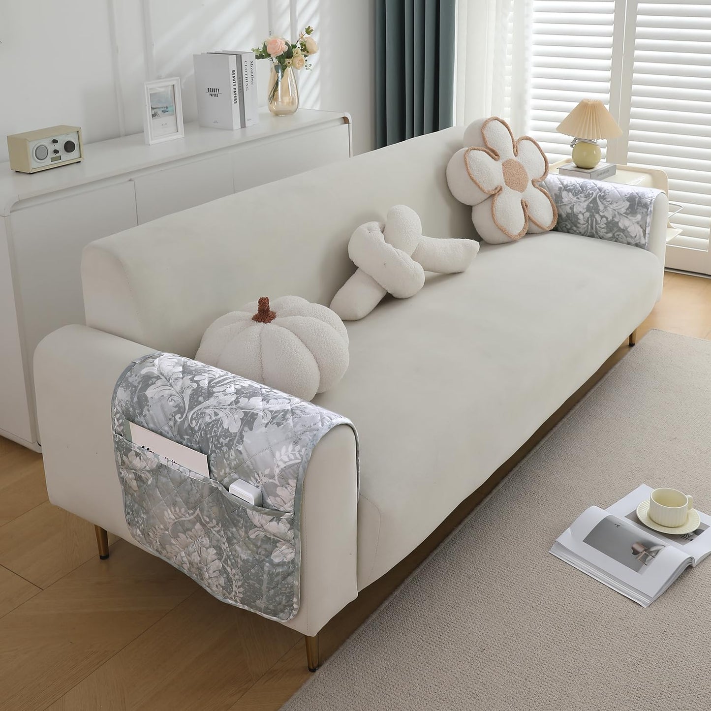 Quilted, Waterproof and Anti-Slip Sofa Cover Mat, Motifs Cloud Grey