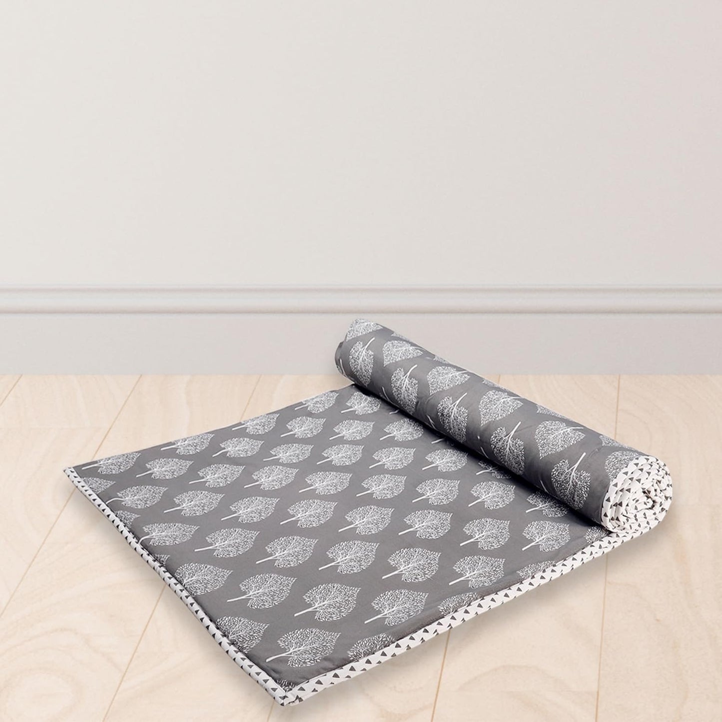 Reversible Cotton Dohar AC Blanket, Leaf Damask White
