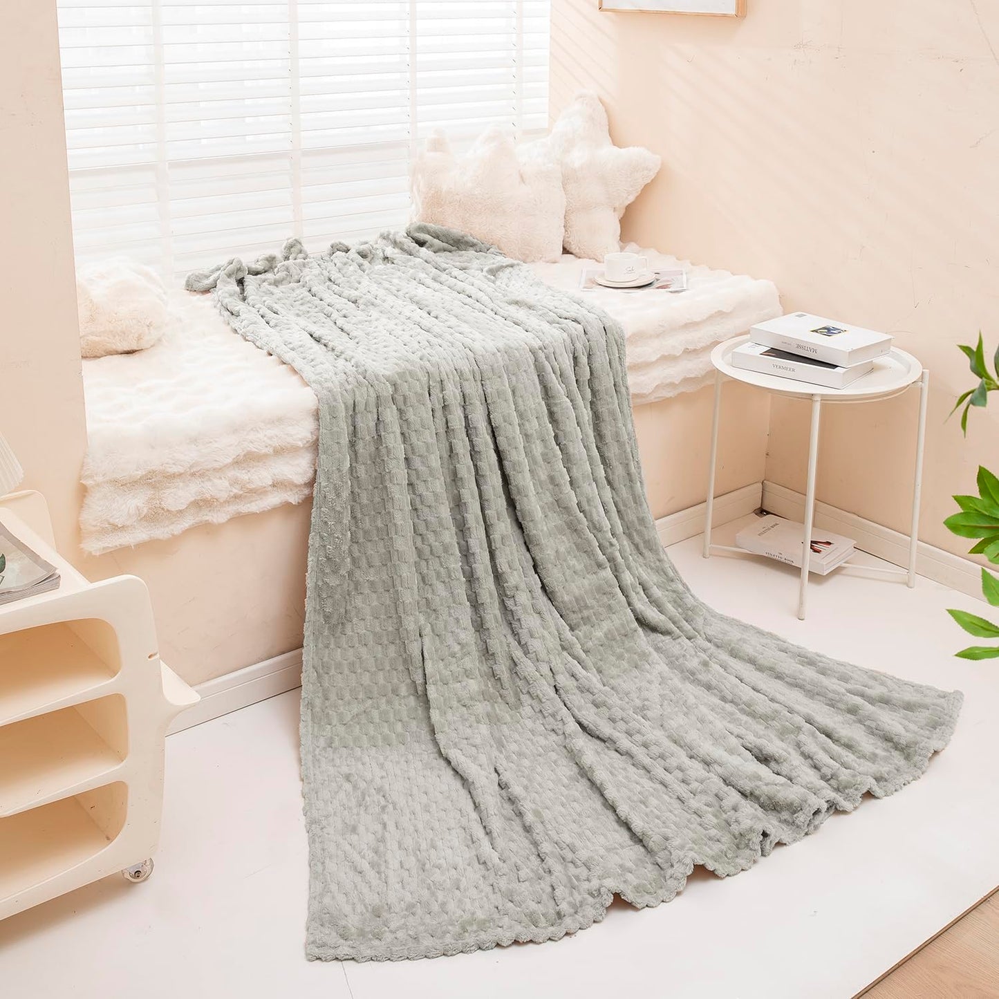 Light Grey AC Blanket Double Bed | HOKIPO