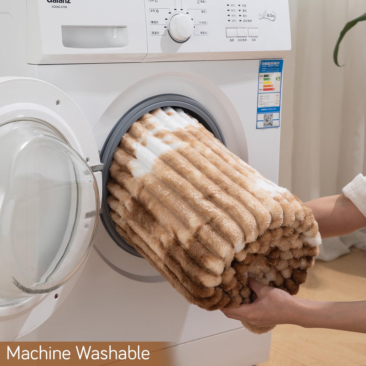 Beige Gradient AC Blanket Double Bed | Machine Washable | HOKIPO