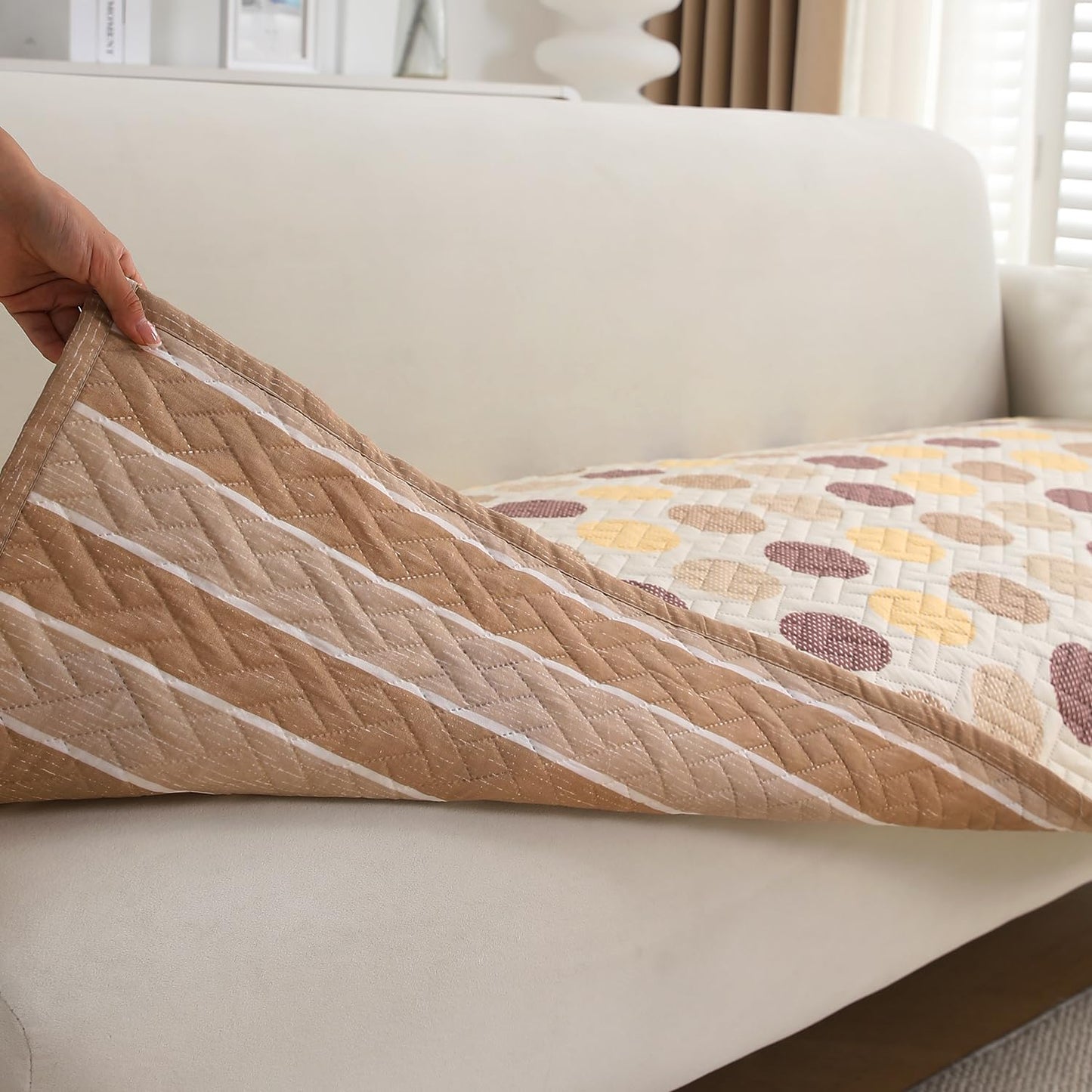 Quilted Sofa Seat Mat for 1/2/3 Seater with 2 Armrest Covers with Pockets, Brown Polka Dot