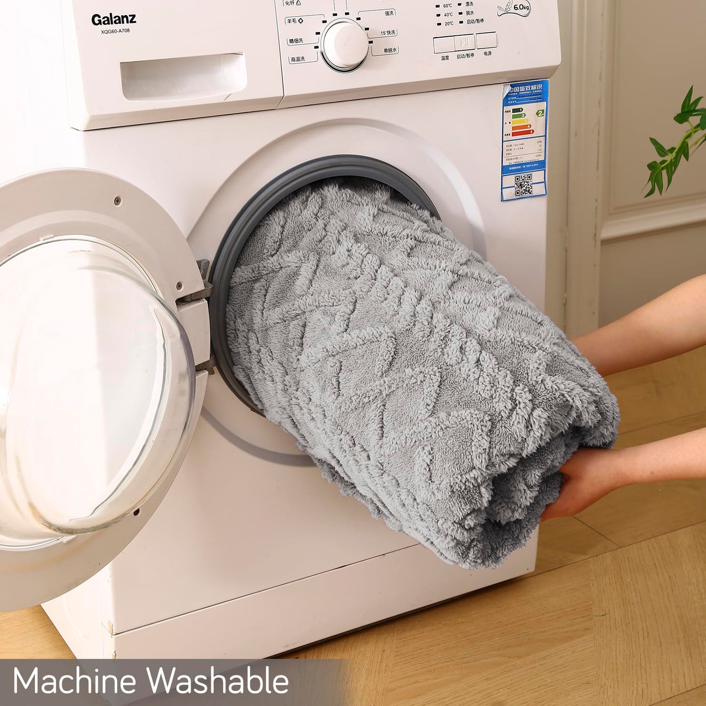 220 GSM Flannel AC Throw Blanket Double Bed Queen, 200x230 cm / 6.5x7.5 feet, Light Grey