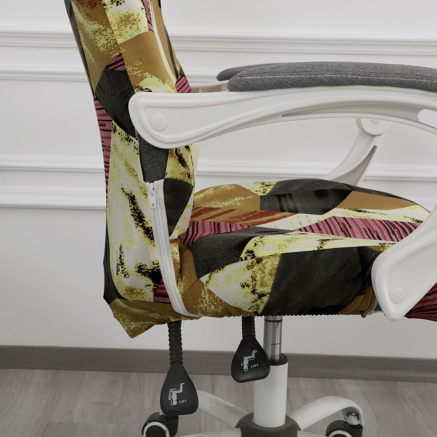 HOKIPO 140gsm Stretchable Office Chair Cover, Wine Abstract Geometry - Medium / Large