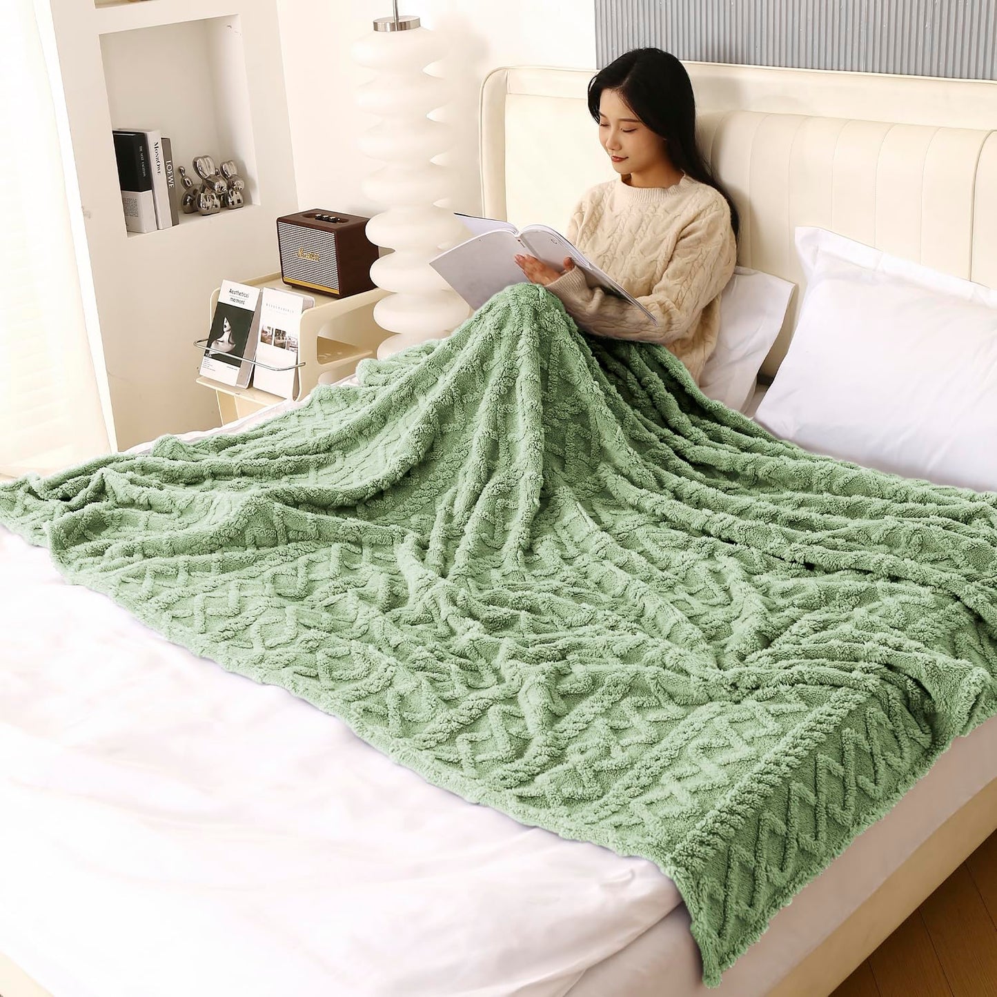 220 GSM Flannel AC Throw Blanket Double Bed Queen, 200x230 cm / 6.5x7.5 feet, Pistachio Green