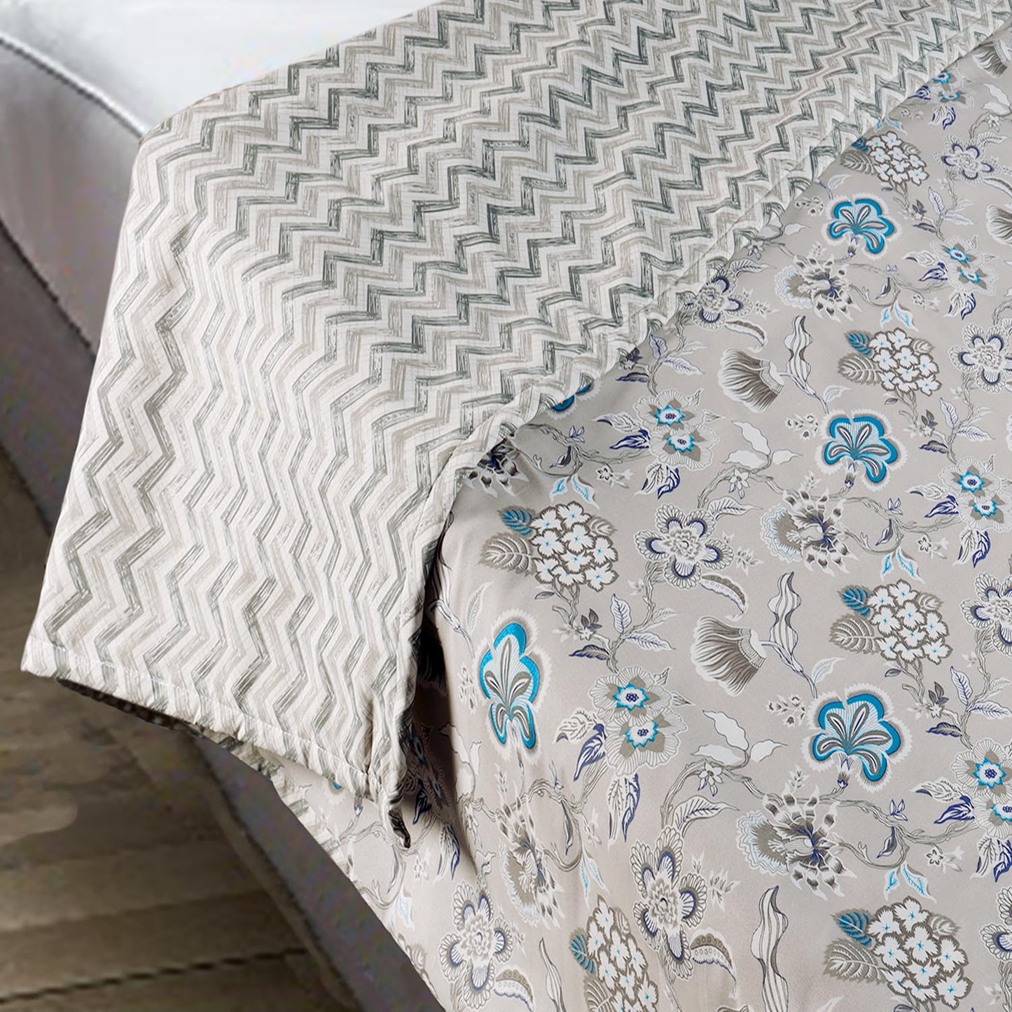 Reversible Cotton Dohar AC Blanket, Pink Grey Clematis