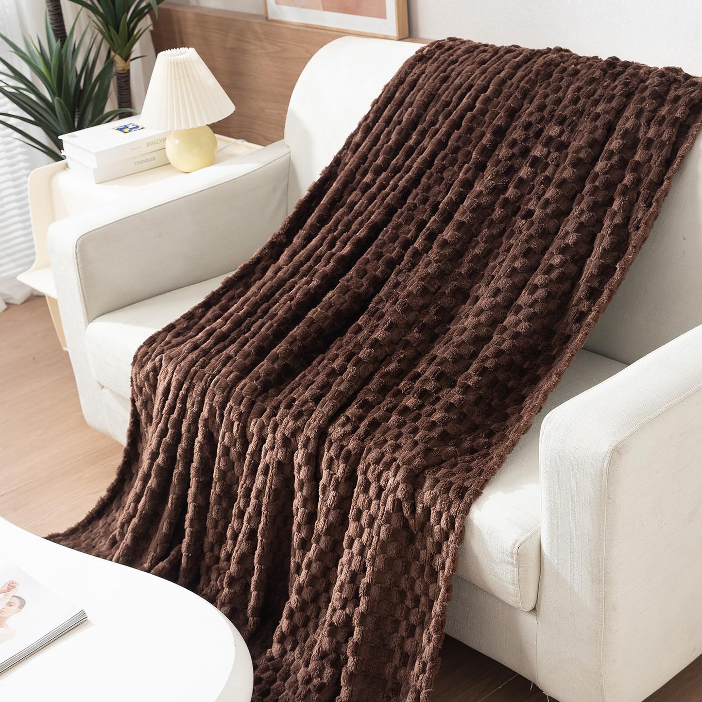 AC Fleece Blanket Queen, Brown