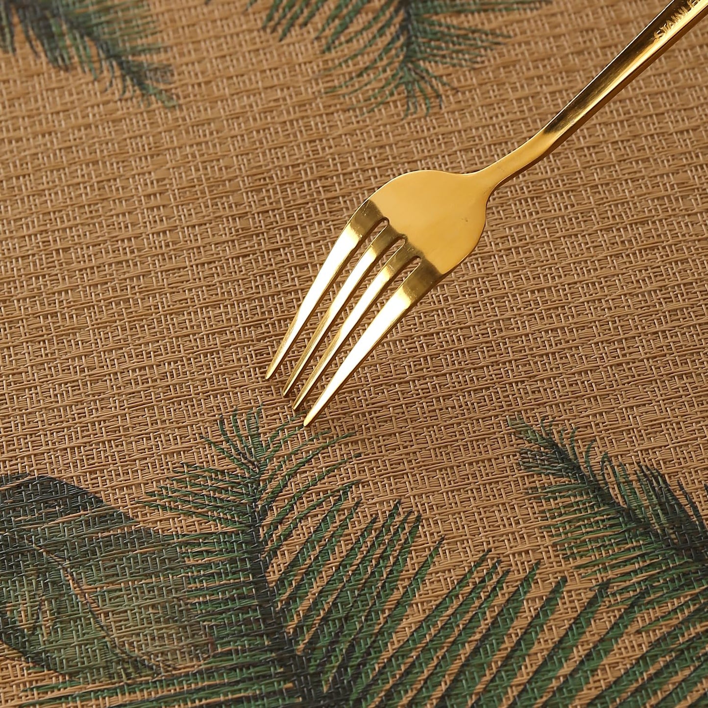 Botanical Tropic PVC Mats for Dining Table - Palm Leaves