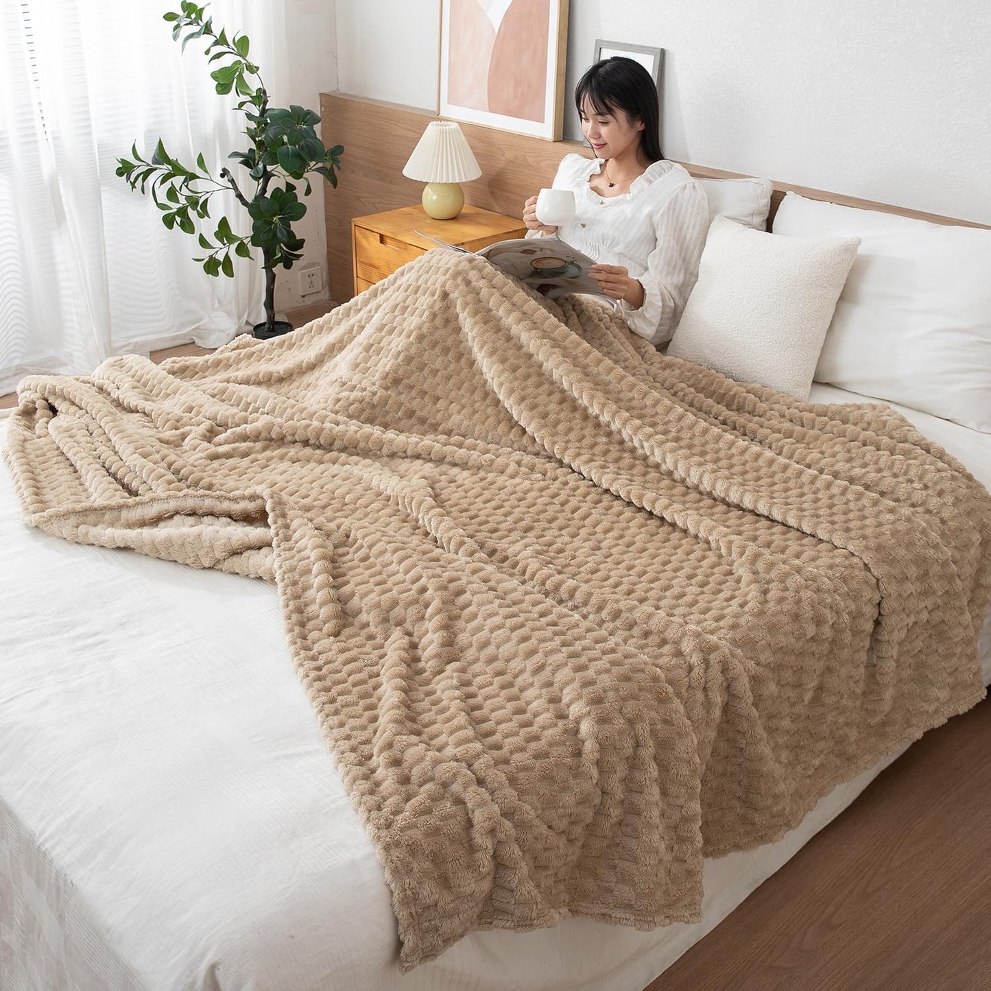 Beige Colour Soft bubble texture Fleece Blankets | HOKIPO