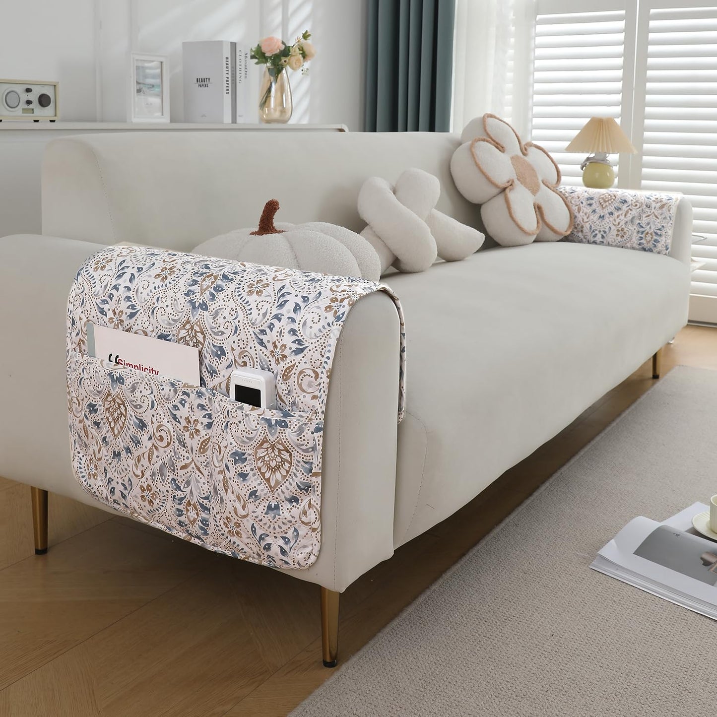 Quilted Waterproof and Anti-Slip Sofa Cover Mat, Damask White