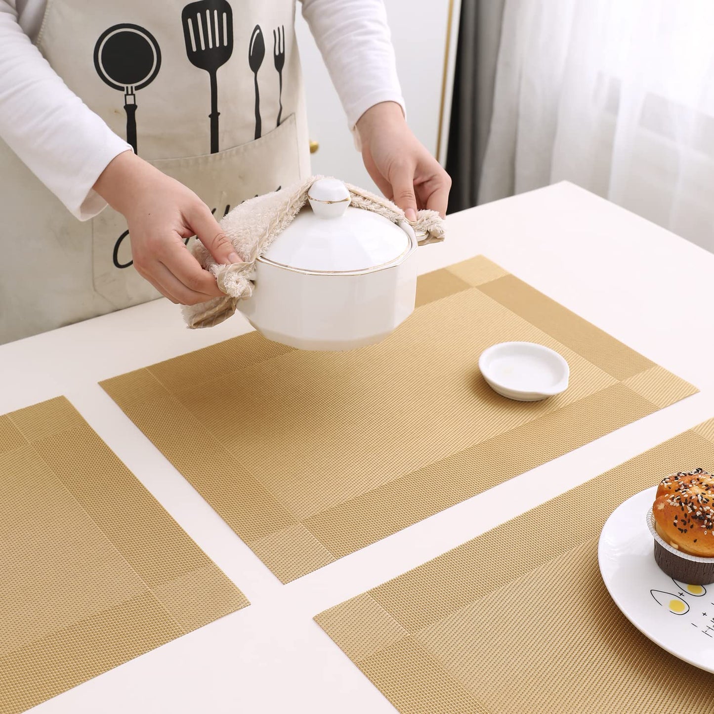 PVC Dining Table Mats, Gold