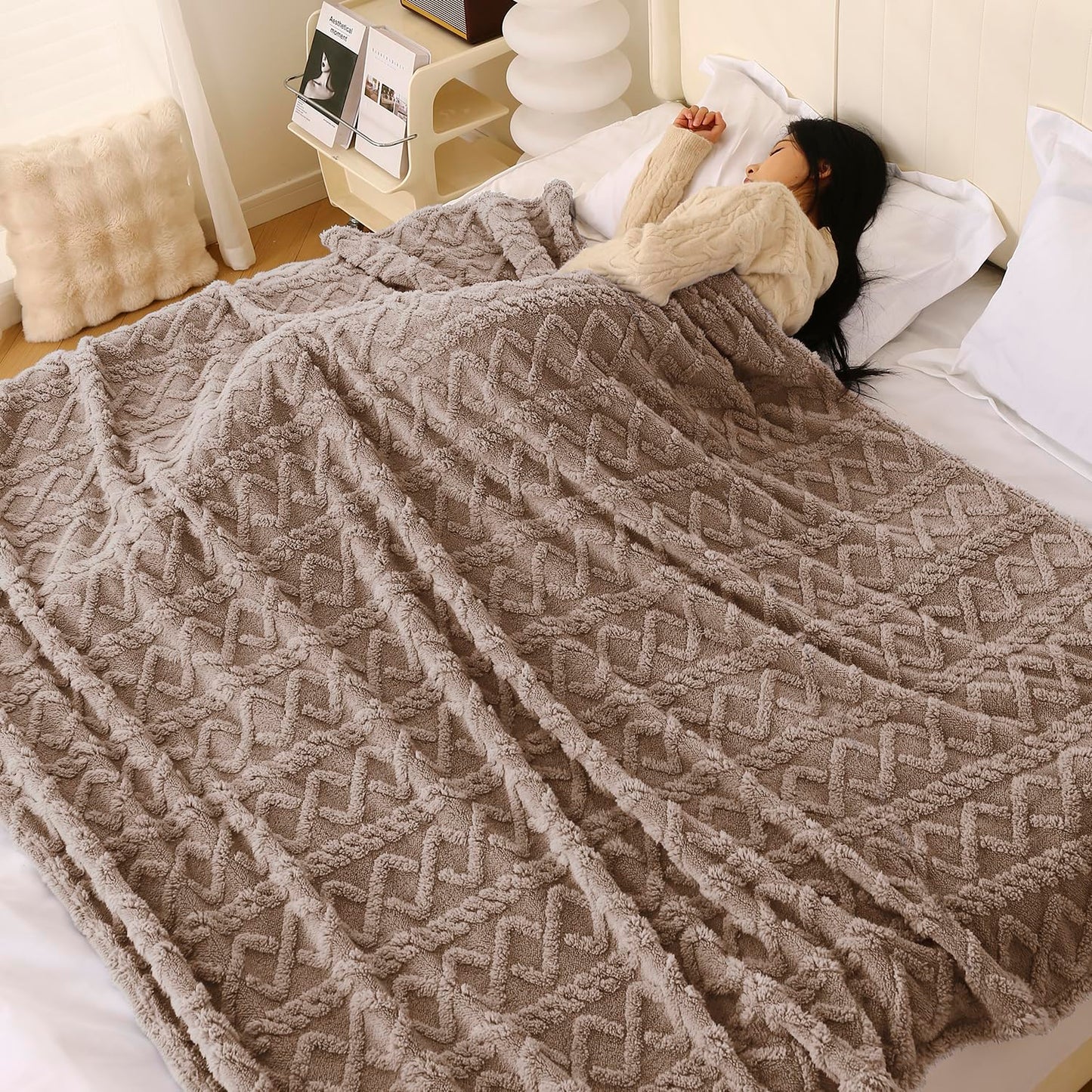 220 GSM Flannel AC Throw Blanket Double Bed Queen, 200x230 cm / 6.5x7.5 feet, Latte Brown