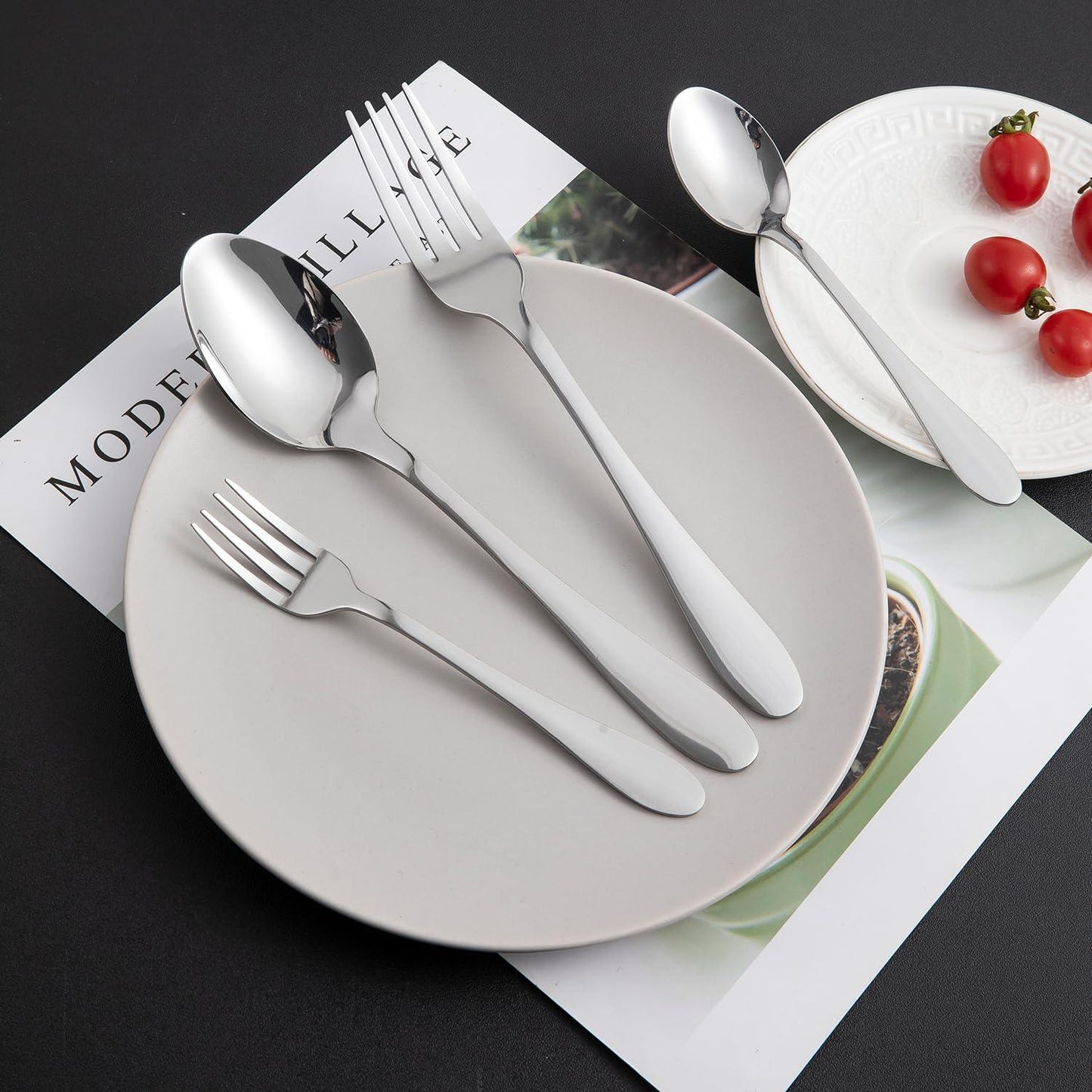 HOKIPO Silver Cutlery Set of 18 / 24 Pcs Stainless Steel, Mirror Finish with Gift Box - HOKIPO | Har Ghar ka Humsafar