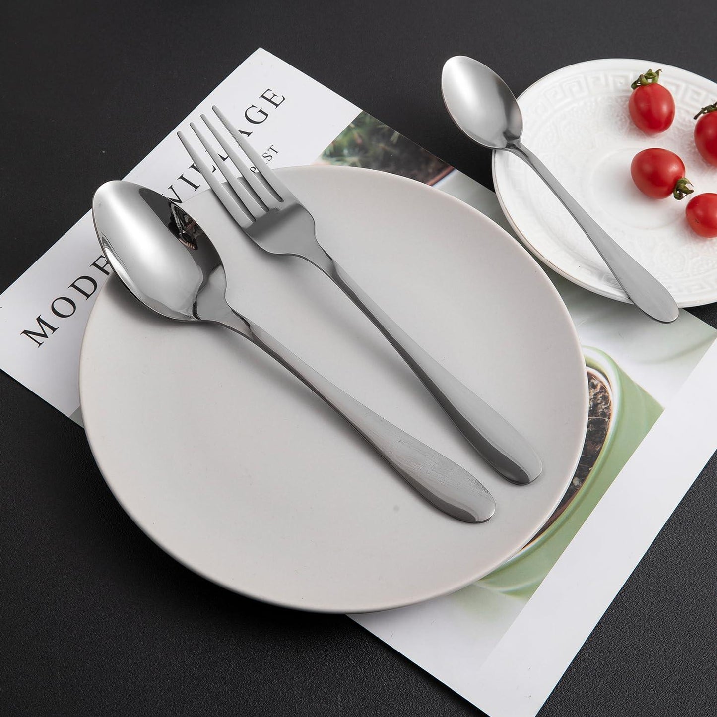 HOKIPO Silver Cutlery Set of 18 / 24 Pcs Stainless Steel, Mirror Finish with Gift Box - HOKIPO | Har Ghar ka Humsafar