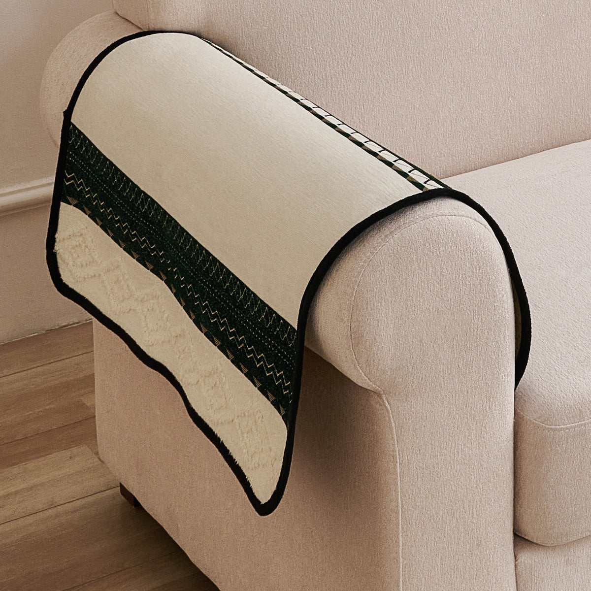 'Valenca Wavy Luxe Series' Boho Geometry Sofa Cover Mat, Moss Green