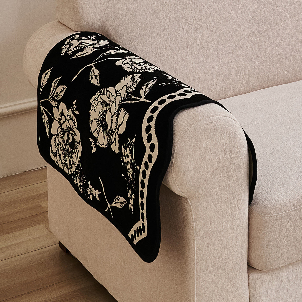 Chenille Sofa Cover Mat with Curvy Edges, 'Retro Curves Series' Sofa Mat, Classic Black