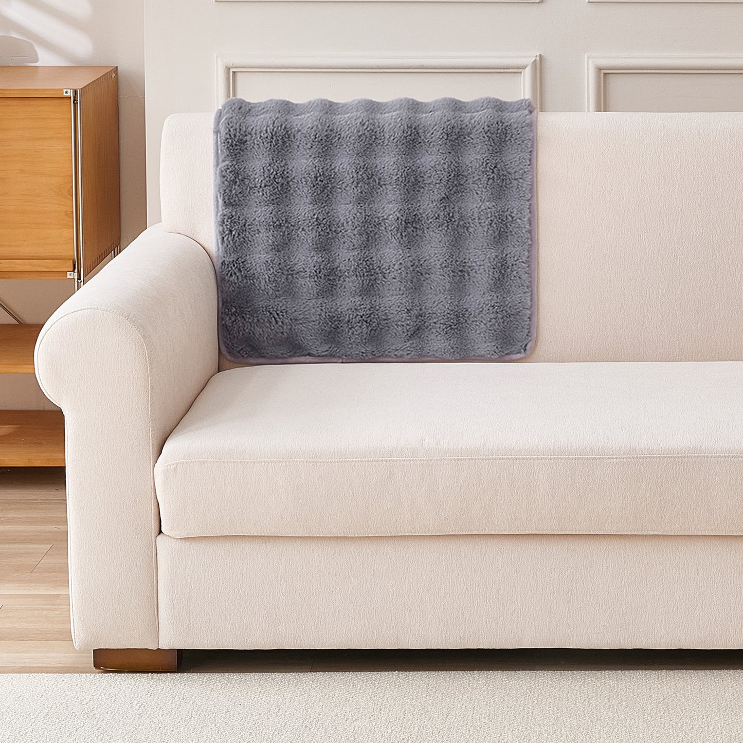 'FurHug' Premium Faux Rabbit Fur Sofa Seat Mats, Cool Grey