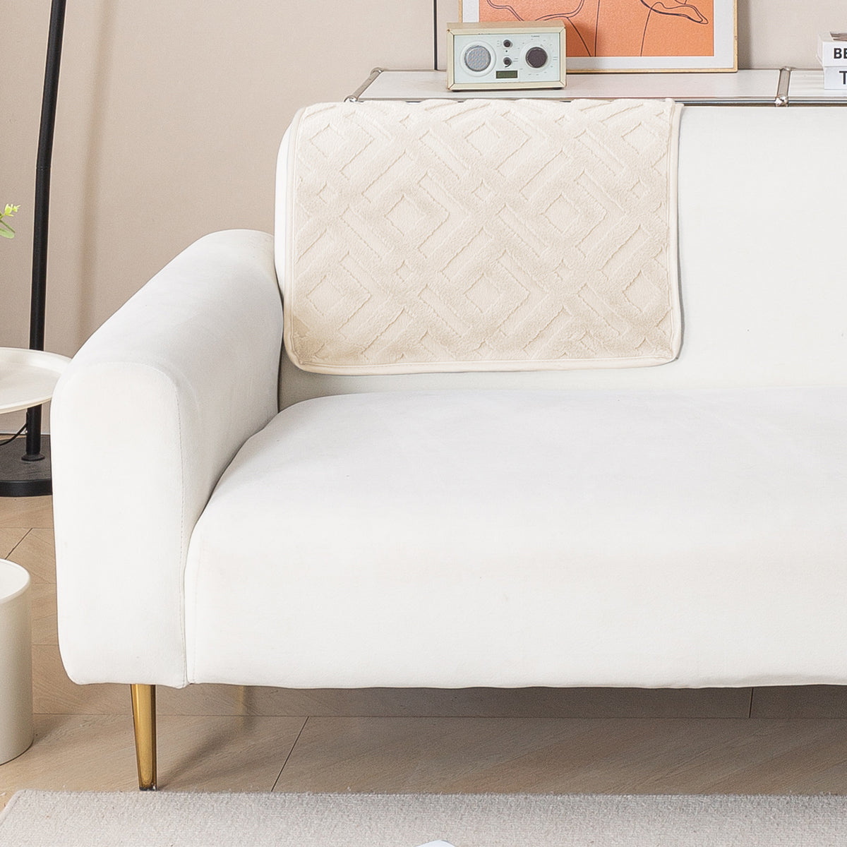 Velvet Maze Sofa Cover Mat, Beige