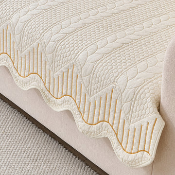 Cotton Reverie with a Curved Wavy Edge Sofa Mat, Golden Cream Bloom