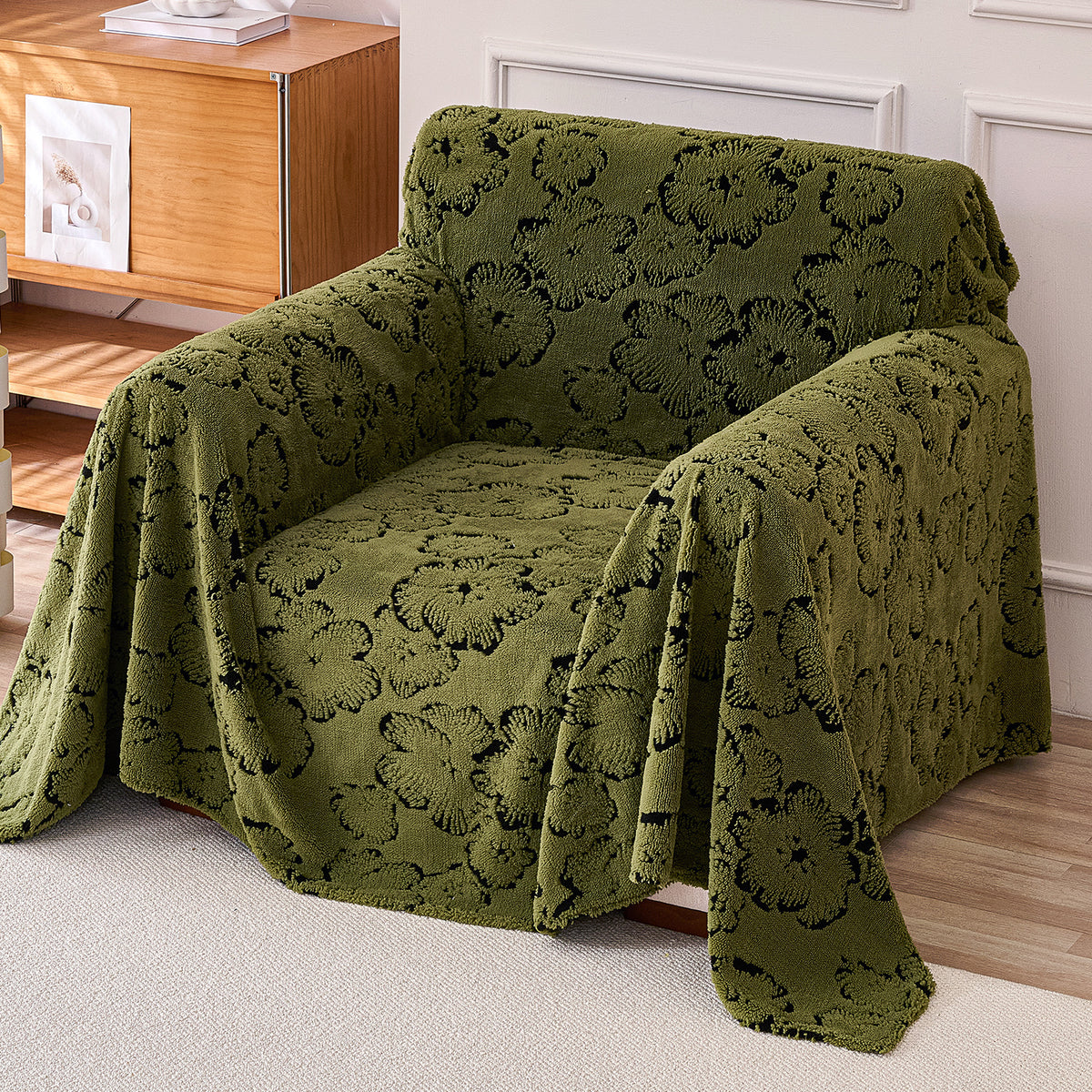 Buy Stylish Forest Olive Colour Camellia Blossom Luxury Plush Sofa Throw – HOKIPO | Har Ghar ka Humsafar