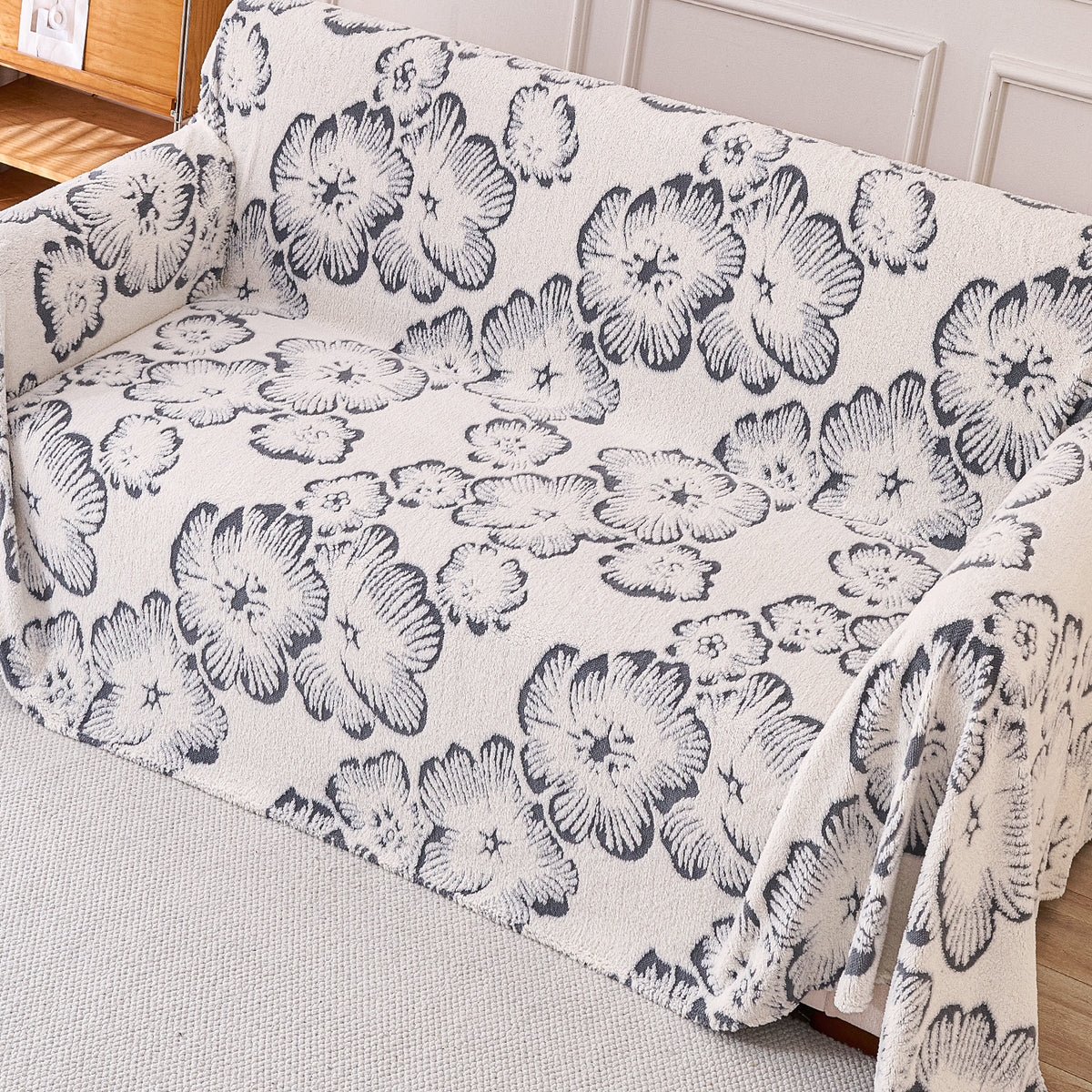 Buy Pearl Grey Colour Camellia Blossom Luxury Plush Sofa Throw – HOKIPO | Har Ghar ka Humsafar