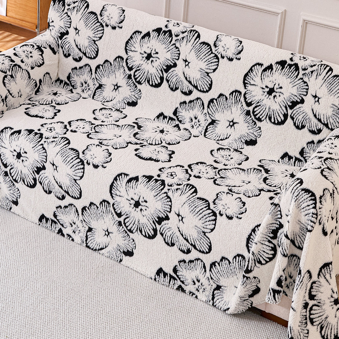 Buy Ivory Blossom Colour Camellia Blossom Luxury Plush Sofa Throw – HOKIPO | Har Ghar ka Humsafar