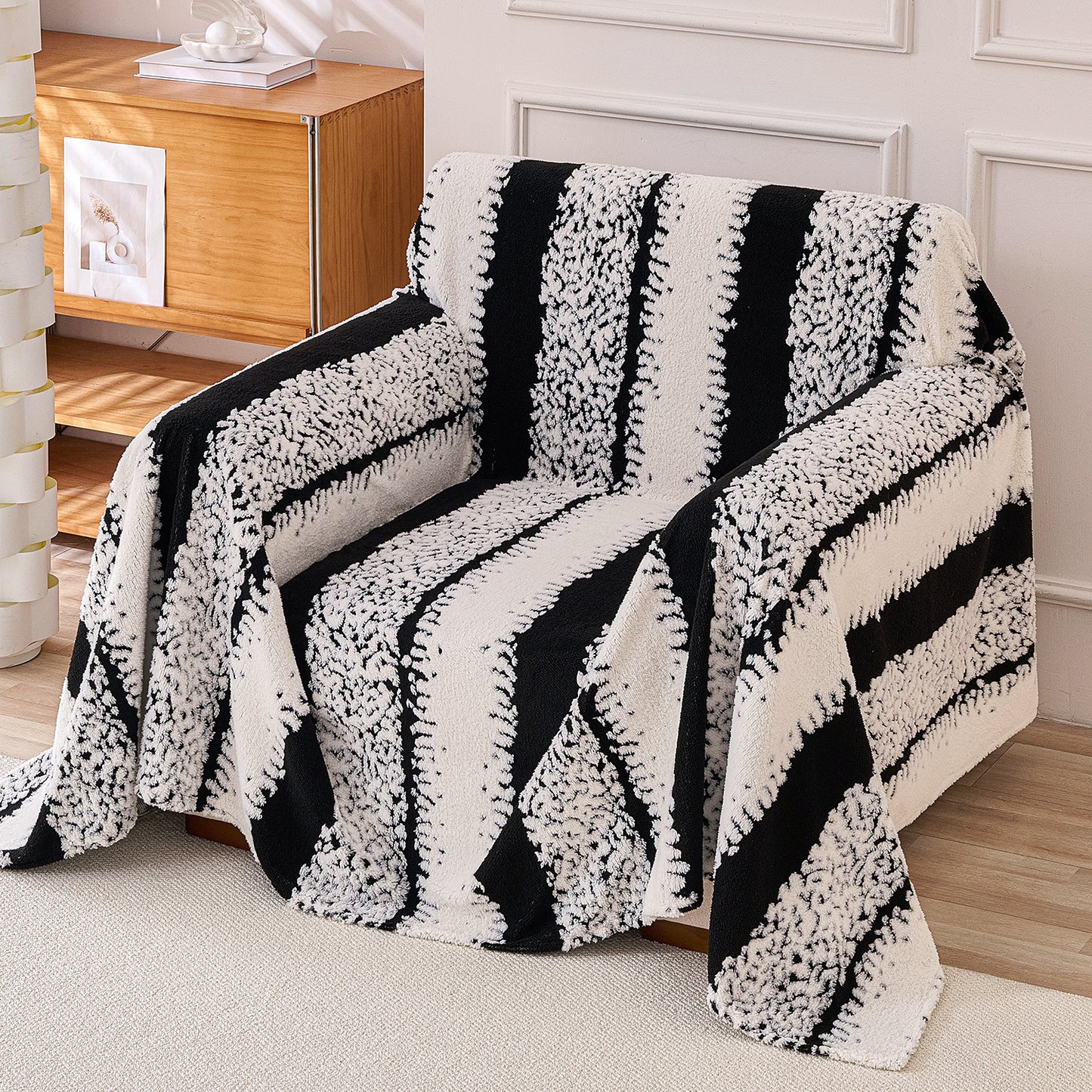 Buy Black Colour Luxury Wavy Plush Sofa Throw – Single Seater Sofas | HOKIPO