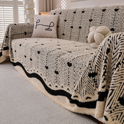 Buy Jade Black Cream Colour Cozy Heart Cotton Fleece Sofa Throw – HOKIPO | Har Ghar ka Humsafar
