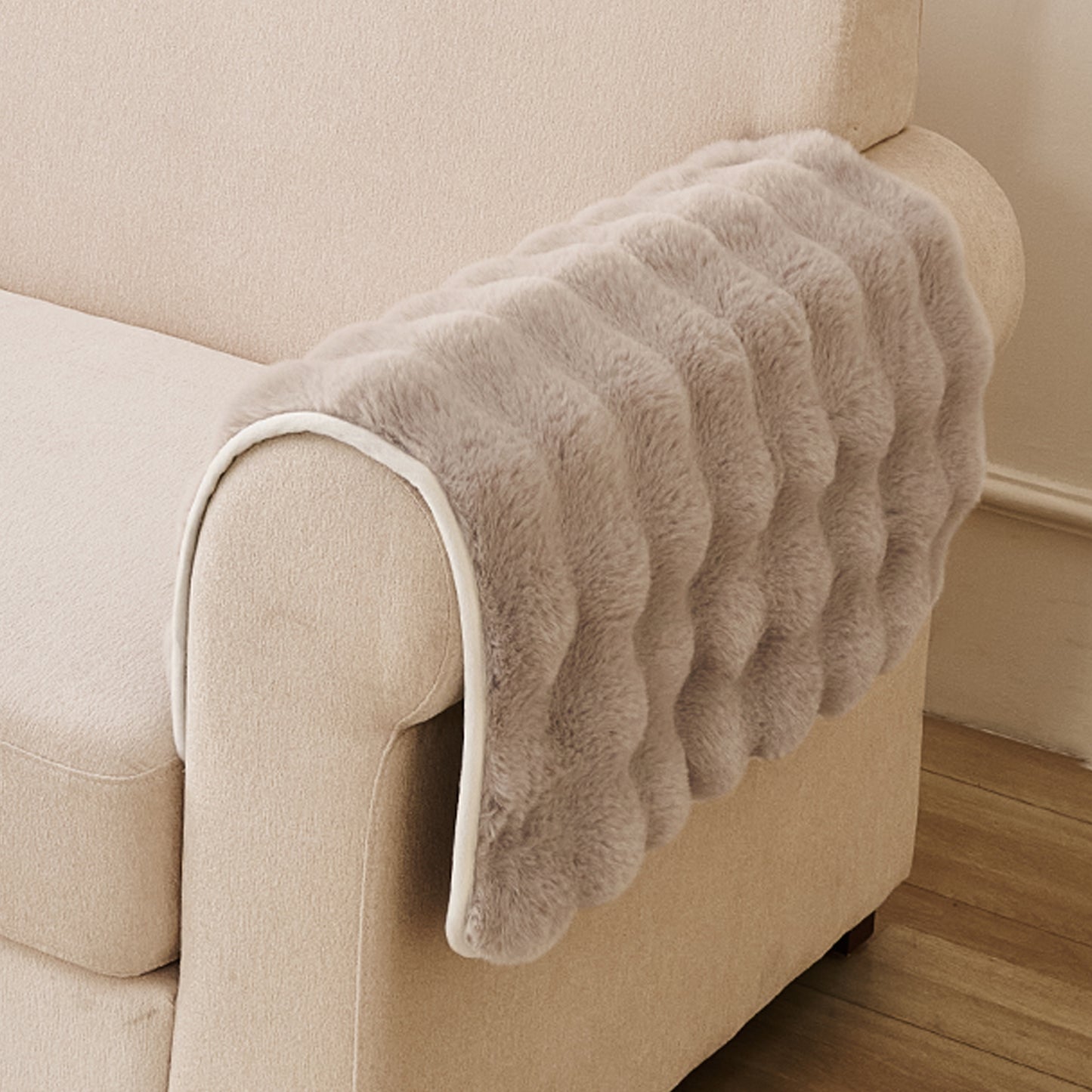 Premium Faux Rabbit Fur Anti Slip Sofa Mat for 1/2/3 Seater, Latte Brown