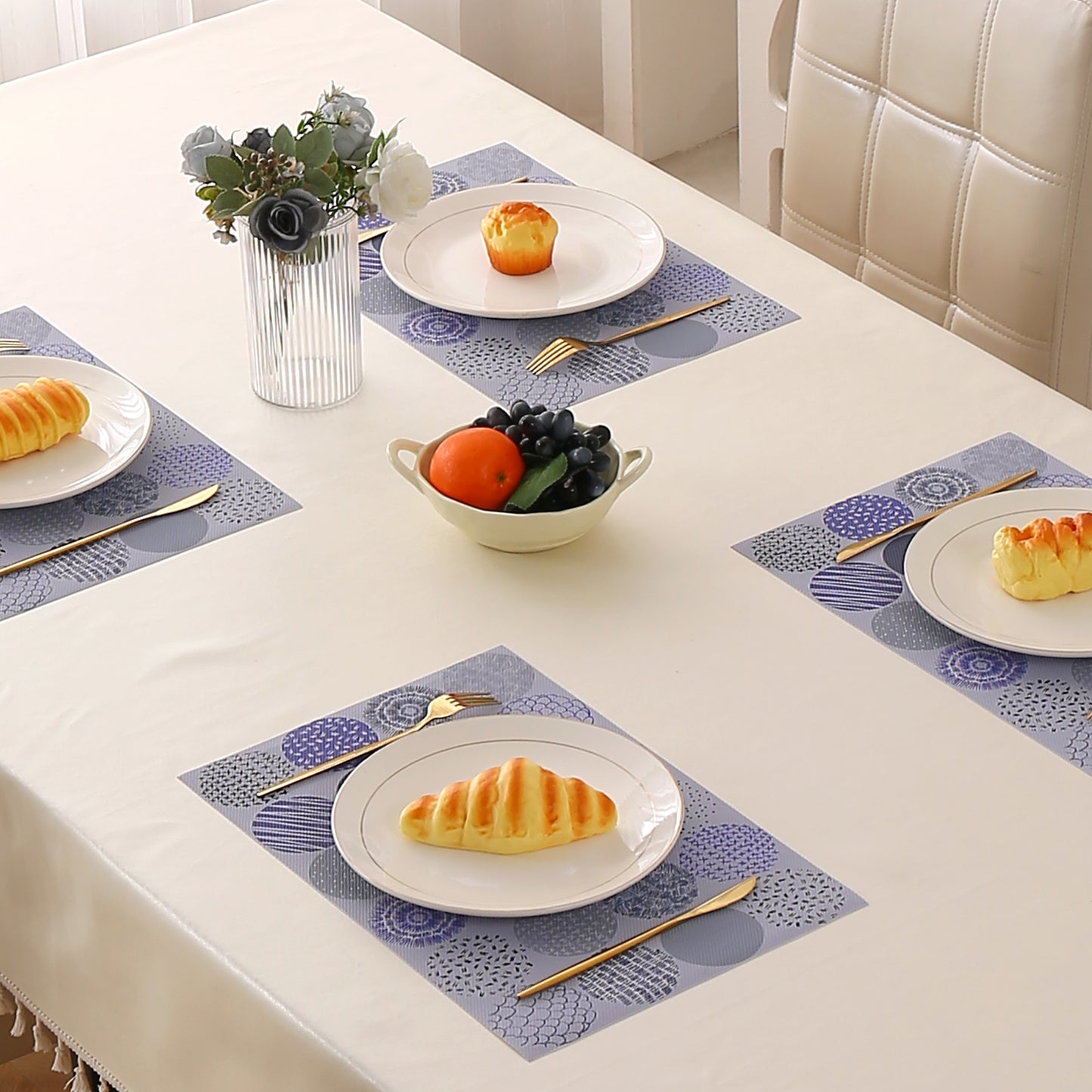 Color Splash PVC Mats for Dining Table, Abstract Disc - Lavender Blue