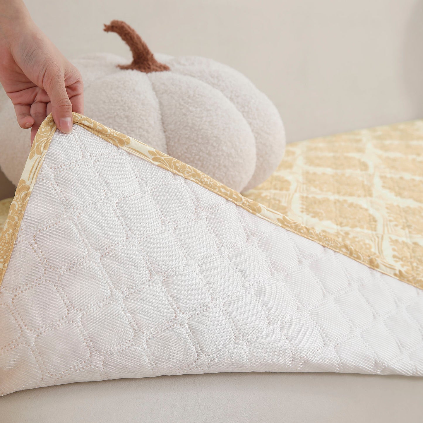 Polyester Printed Quilted Sofa Cover Mats, Ogee Ivory