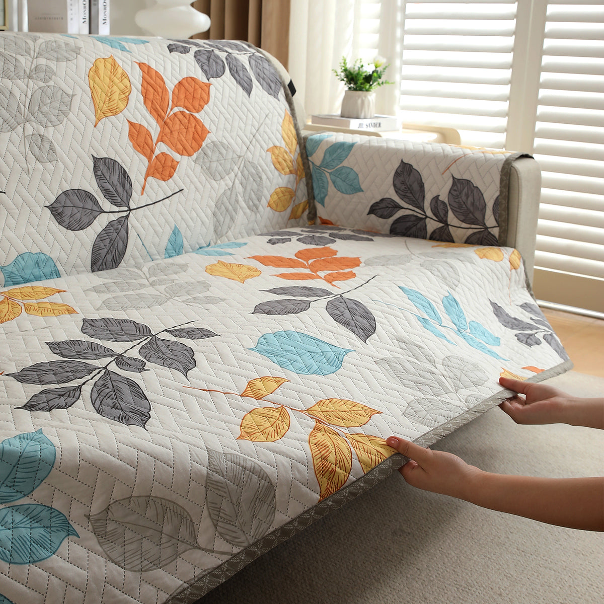 Multicolor Leaves Printed quilted non slip sofa cover