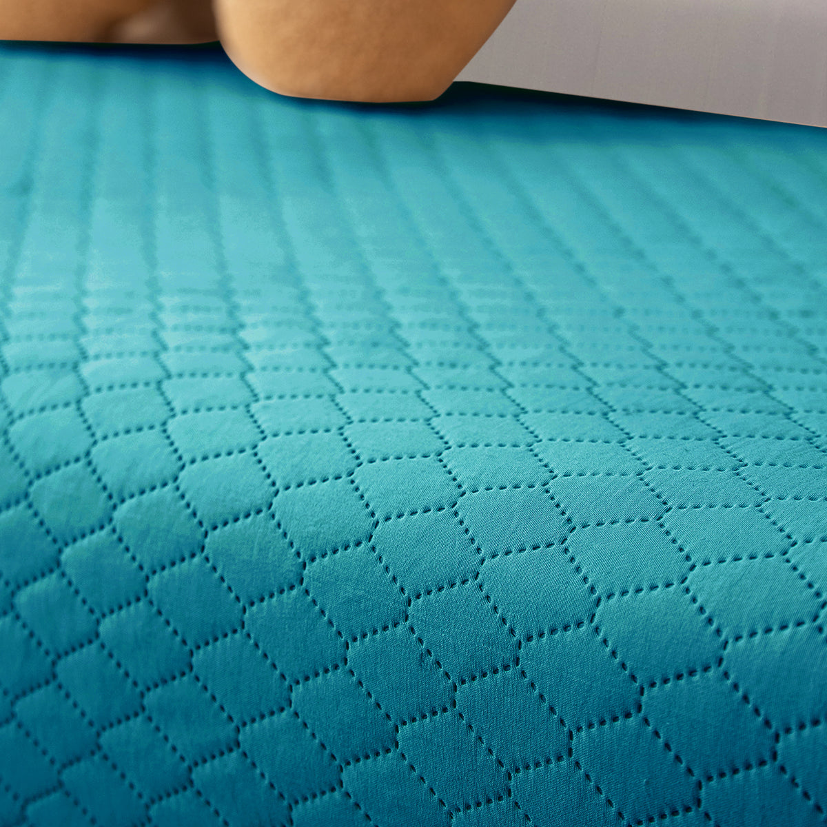 Polyester Quilted Sofa Cover Mats, Teal
