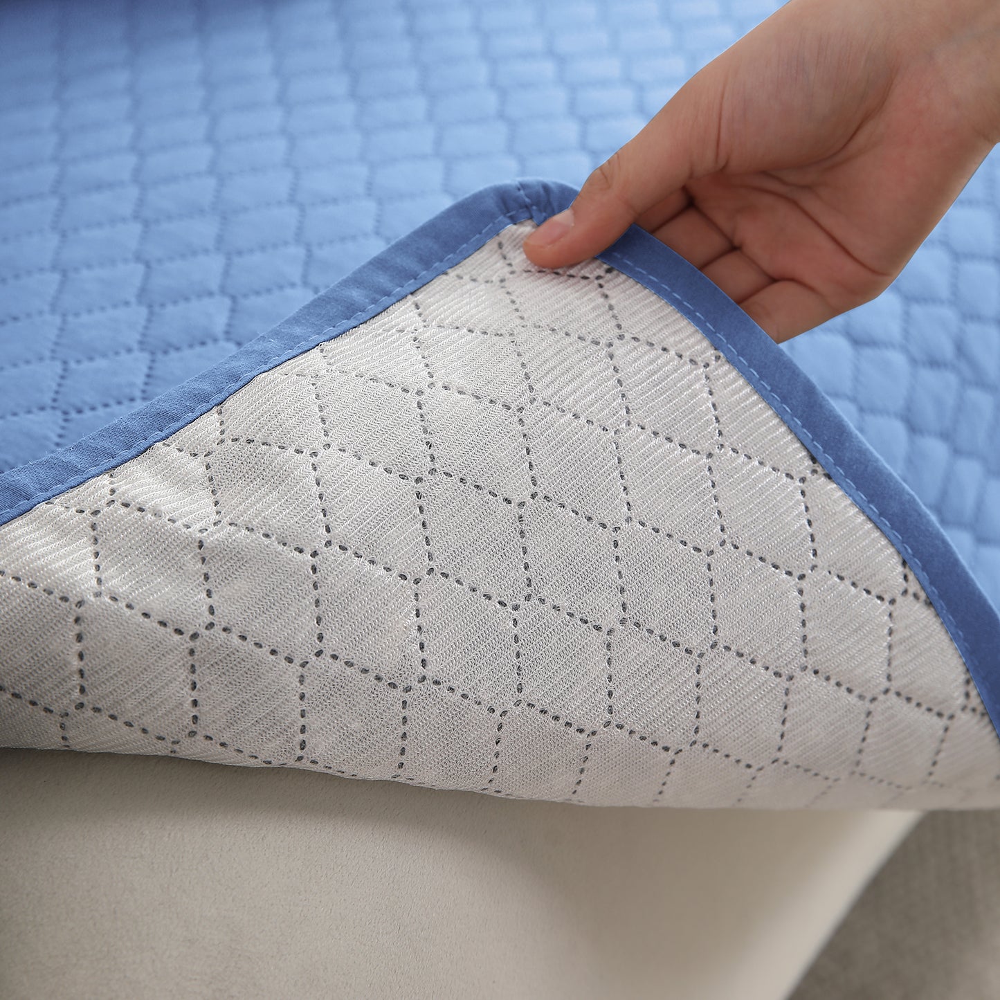 Quilted Sofa Cover Mat with 2 Armrest Covers Pockets, Blue