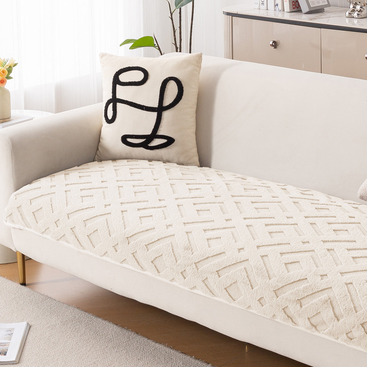 Velvet Maze Sofa Cover Mat, Beige