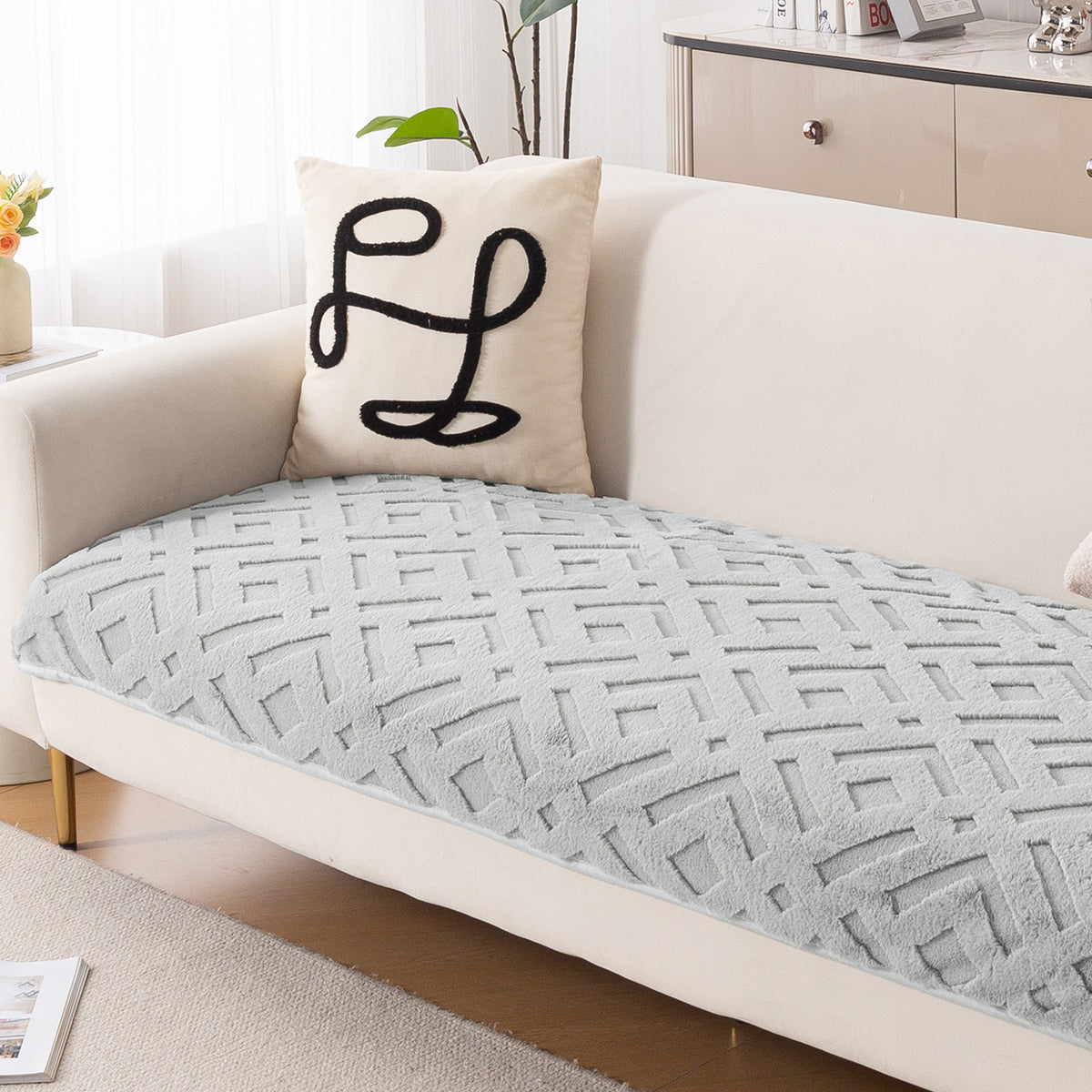 Velvet Maze Sofa Cover Mat, Light Grey
