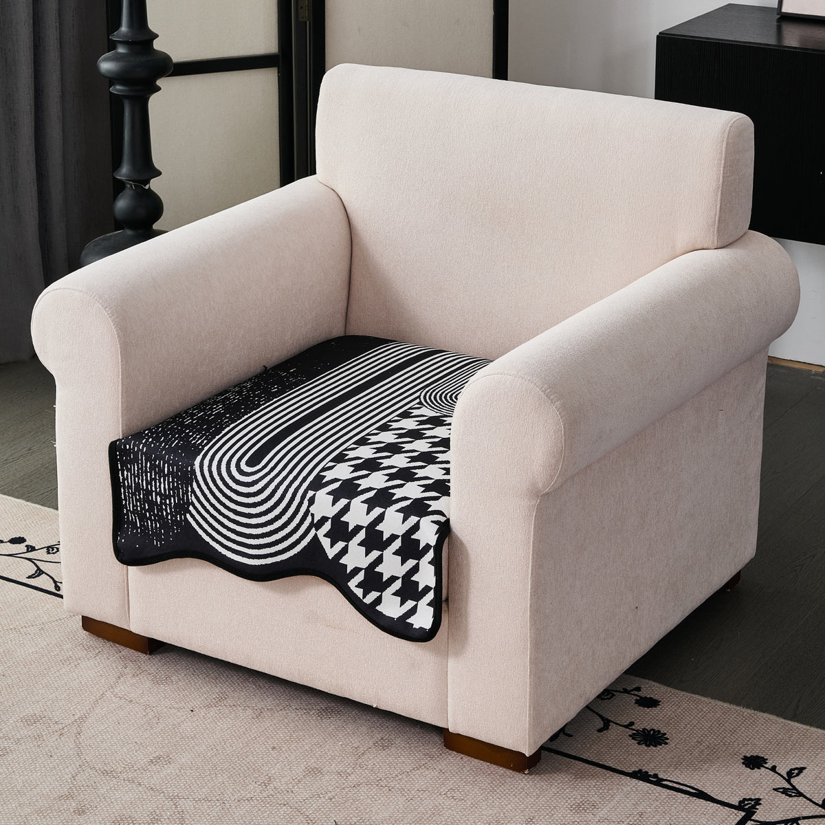 Arcea Chenille With Curved Edges Sofa Cover Mat, White Houndstooth