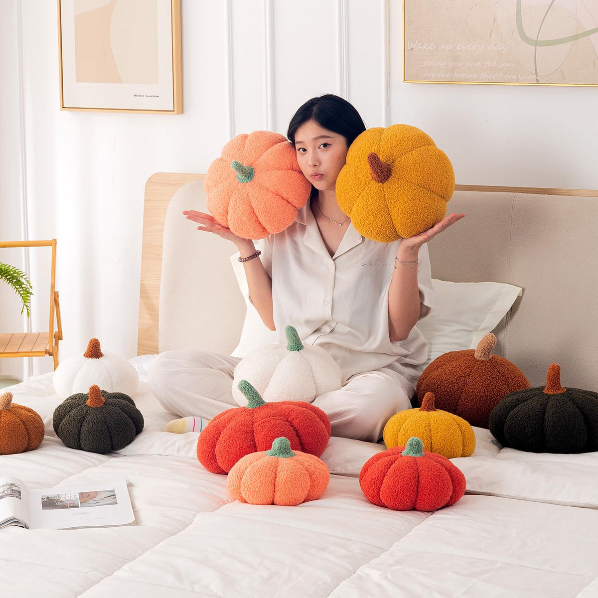 HOKIPO Pumpkin Shaped Plush Cushion for Autumn Decor, 19 cm, Orange