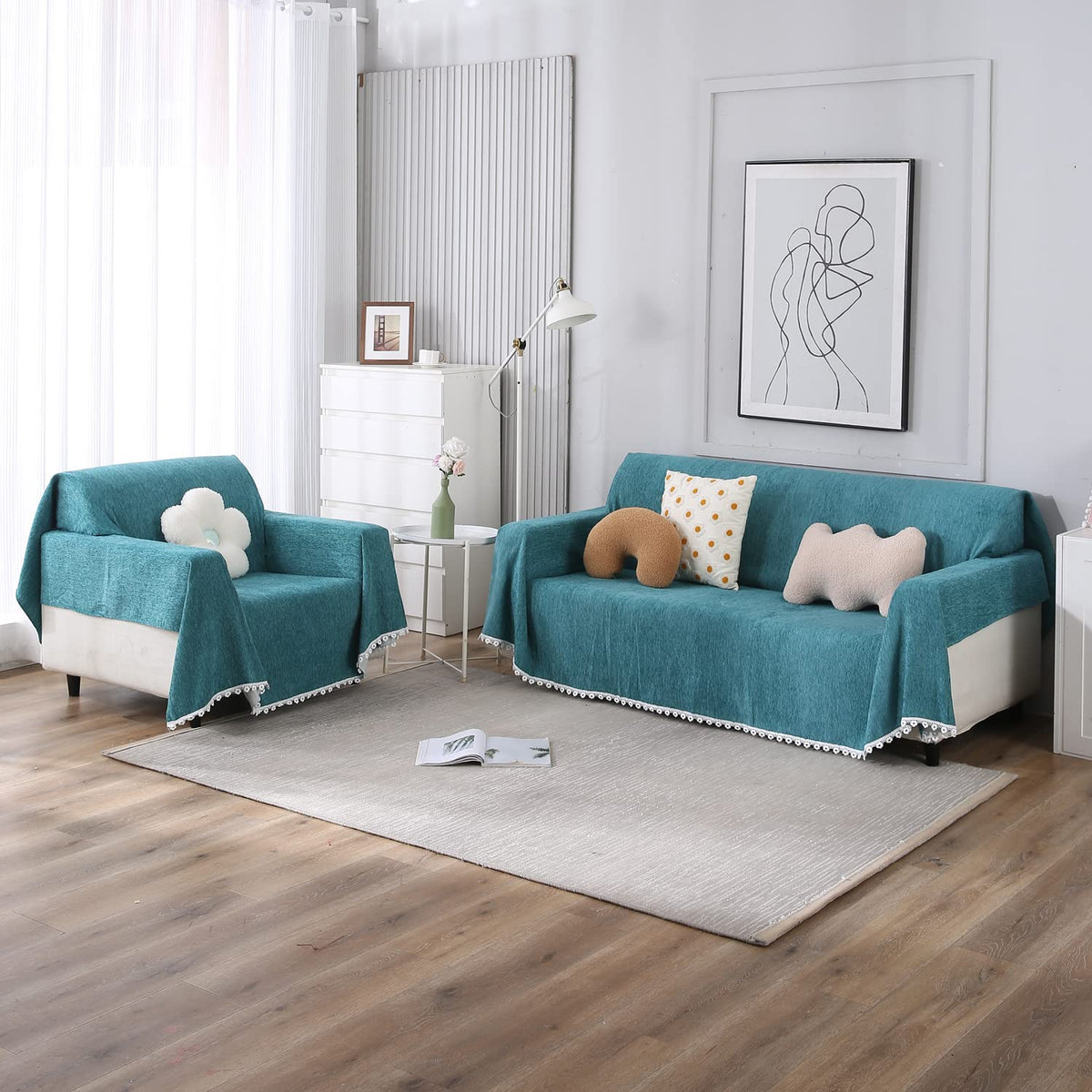 3+1 seater Blue colour chenille sofa throw set 
