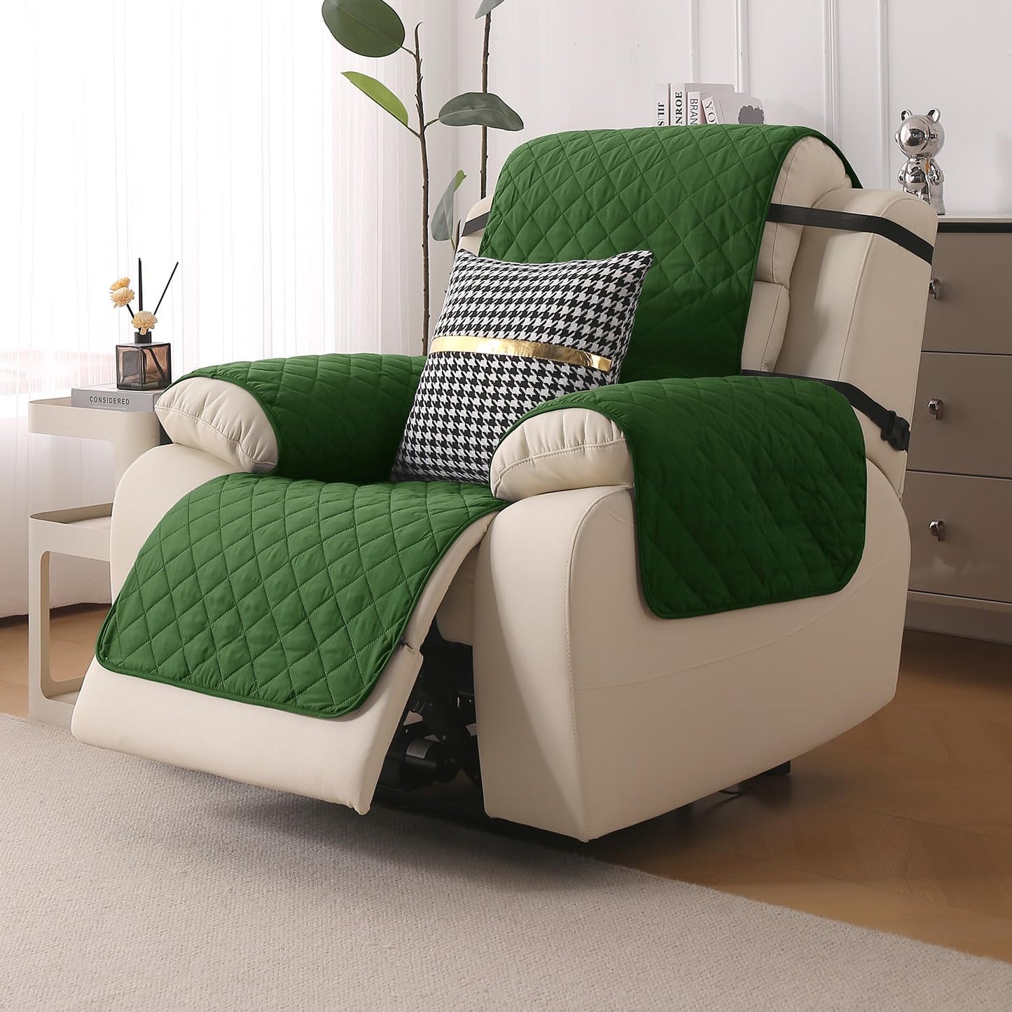 UrbanQuilt Recliner Sofa Slipcover Mat with Dual Belt for 1/2/3 Seater - Forest Green