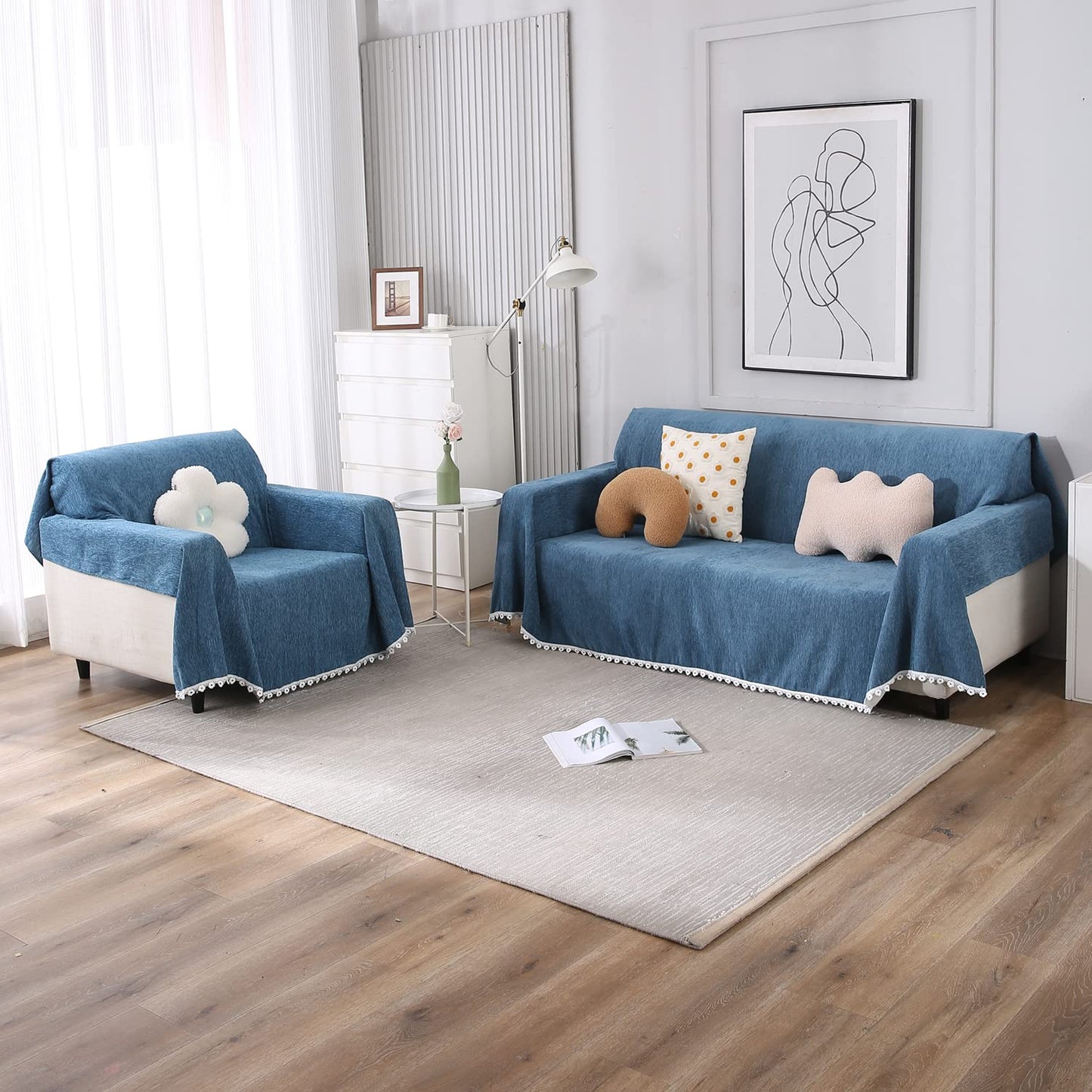 3+1 seater Blue colour chenille sofa throw set 
