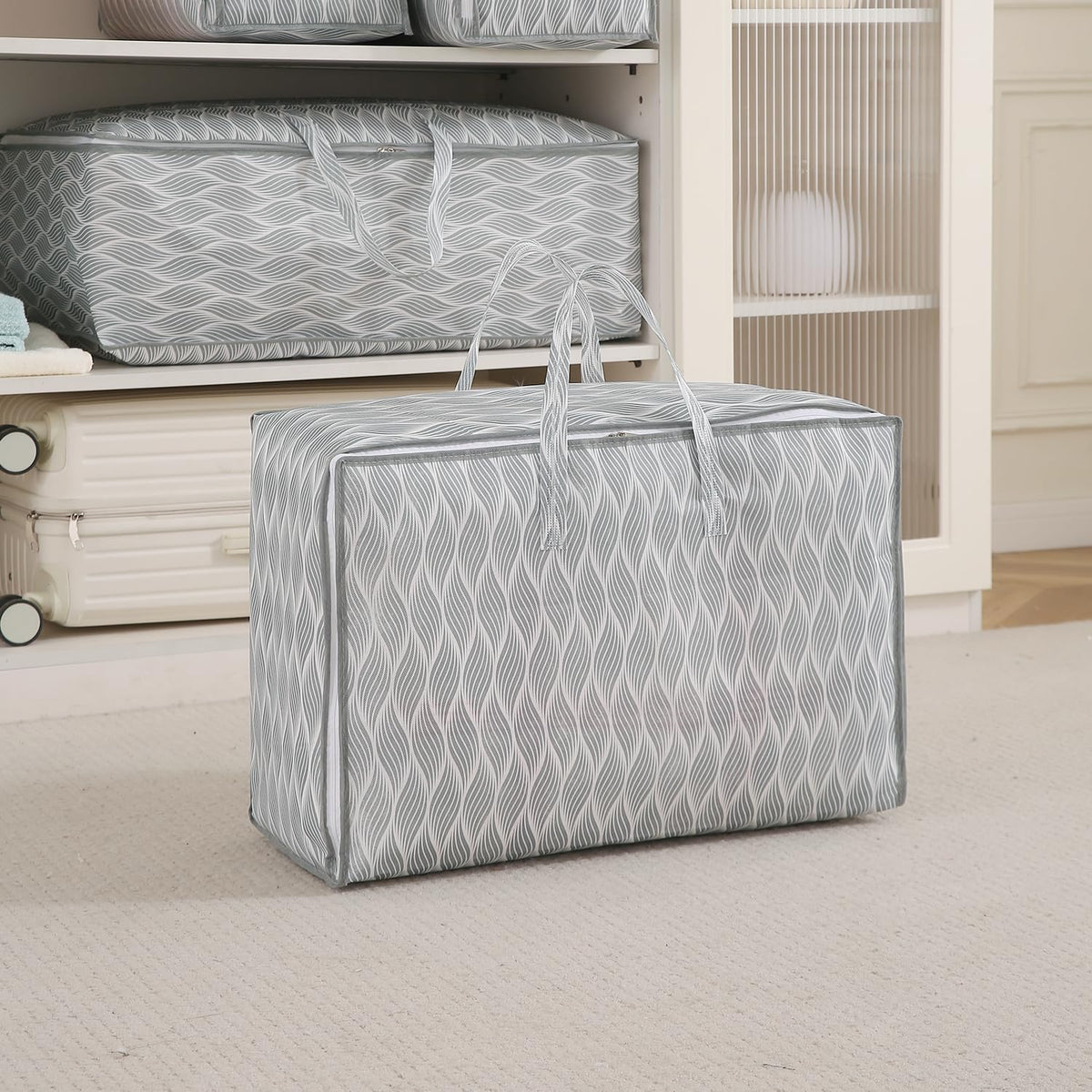 Foldable Clothes & Blanket Storage Bag – Moisture-Resistant, Zippered with Handles