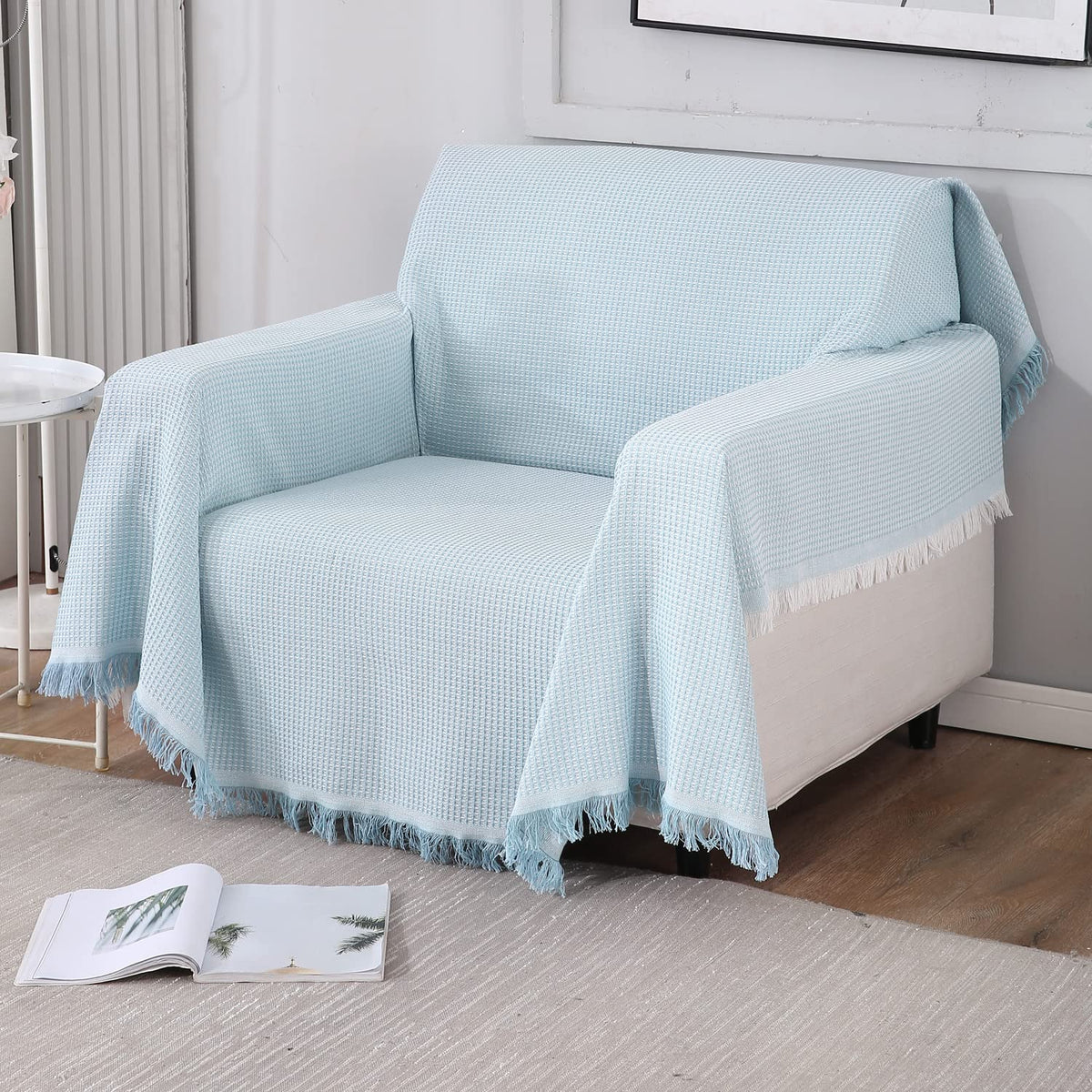 1 Seater elegant Blue colour polycotton sofa throw of size 180(D)x180(L) 
