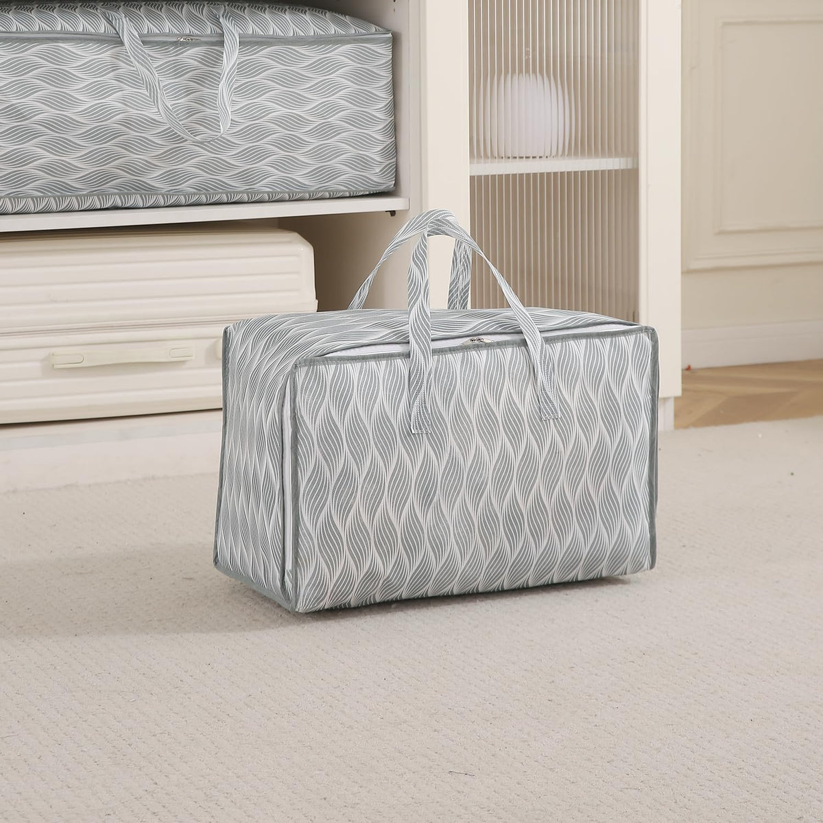 Foldable Clothes & Blanket Storage Bag – Moisture-Resistant, Zippered with Handles