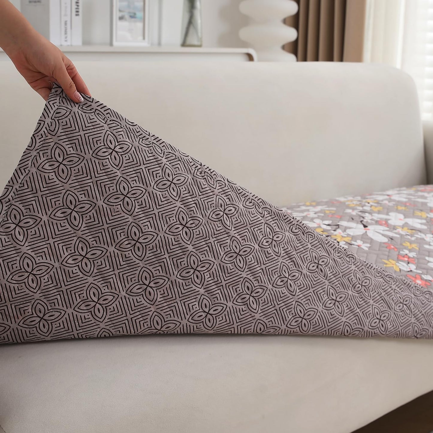 HOKIPO Quilted Sofa Seat Mat for 1/2/3 Seater with 2 Armrest Covers with Pockets, Pastel Brown Sandwort Flower